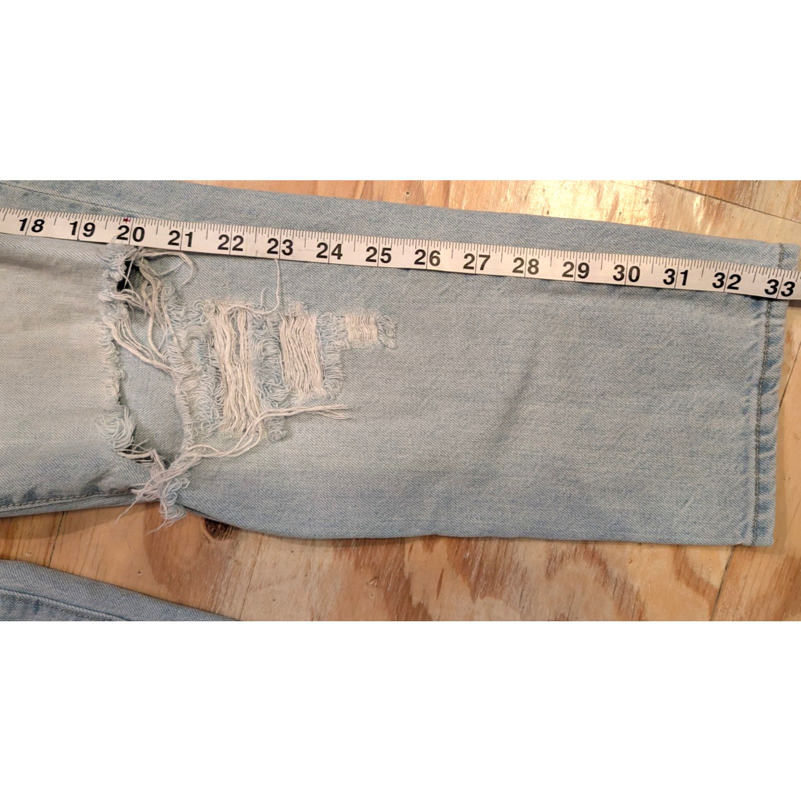 Abercrombie & Fitch Wms Abercrombie & Fitch Ames Slim Stone Jeans Distress Hole Size 27" / US 4 / IT 40 - 4 Thumbnail