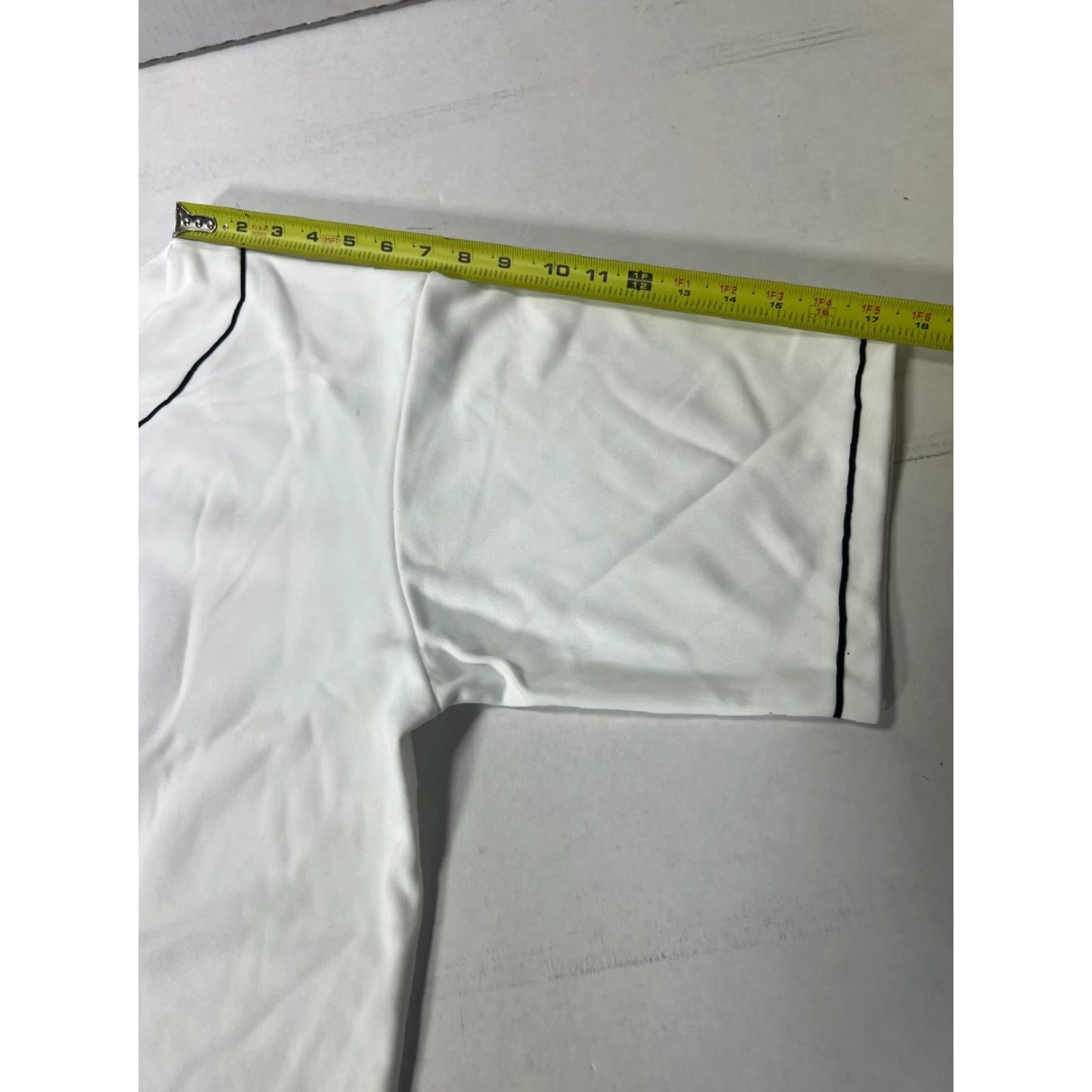 Vintage HOLLYWOOD UNDEAD BASEBALL JERSEY Unisex Adults XL White 100% POLYESTER Graphic Print Official Merchandise 2010-2019 Baseball Jersey Size US XL / EU 56 / 4 - 4 Thumbnail