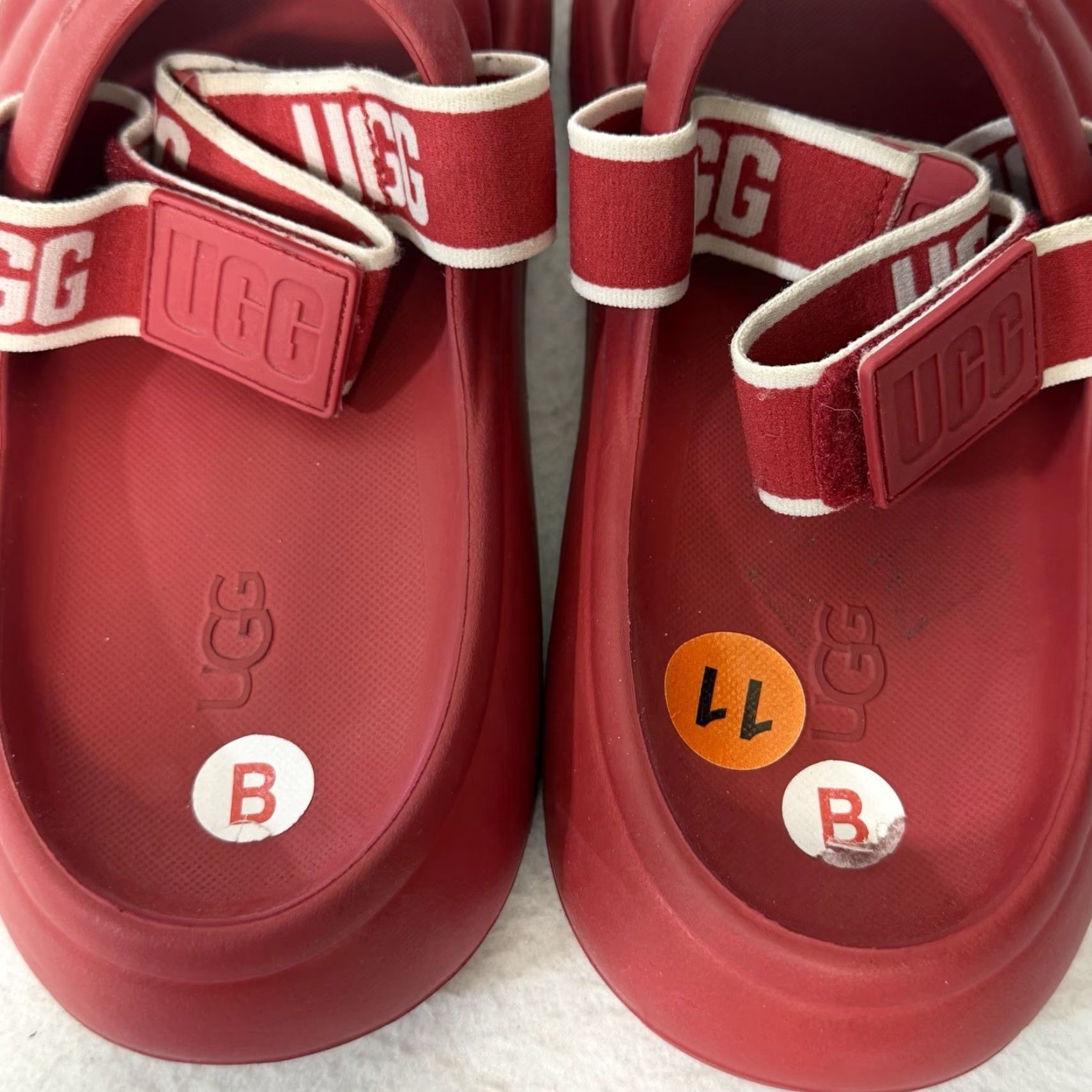 Ugg UGG SPORT YEAH SLIDE WOMENS US 11 SAMBA RED WATERPROOF SANDAL SLIDE SHOE Red 11 Womens Sport Yeah Slid‍e Size US 11 / IT 41 - 4 Thumbnail