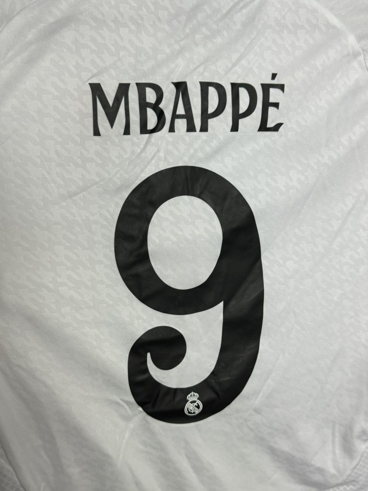 Adidas KIDS New Real Madrid 24/25 Home Mbappe Football Jersey Size US XS / EU 42 / 0 - 3 Thumbnail