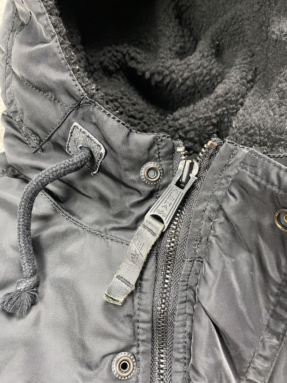 Alpha Industries Alpha industries sherpa trenach coat jacket black Size US L / EU 52-54 / 3 - 9 Thumbnail
