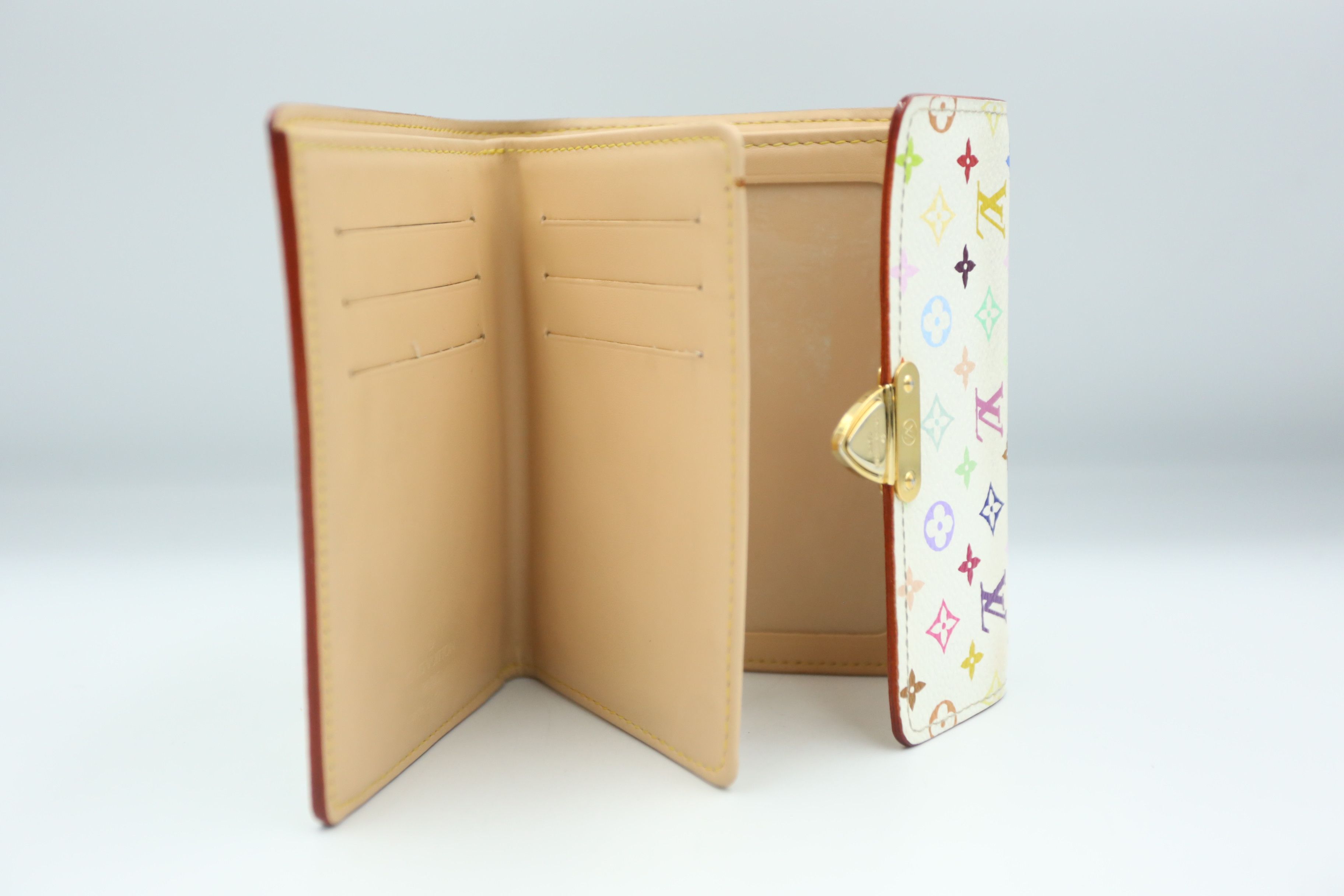 Louis Vuitton Louis Vuitton - MJ - Takashi Murakami - 2005 - Koala Wallet Size ONE SIZE - 7 Thumbnail