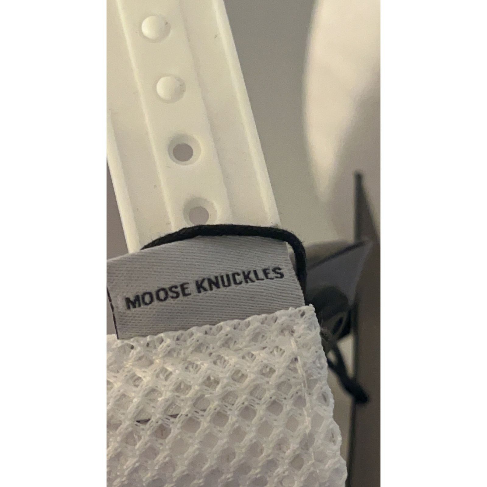 Moose Knuckles Moose Knuckles Augustine Cap White Hat - OS - NWT Size ONE SIZE - 7 Thumbnail