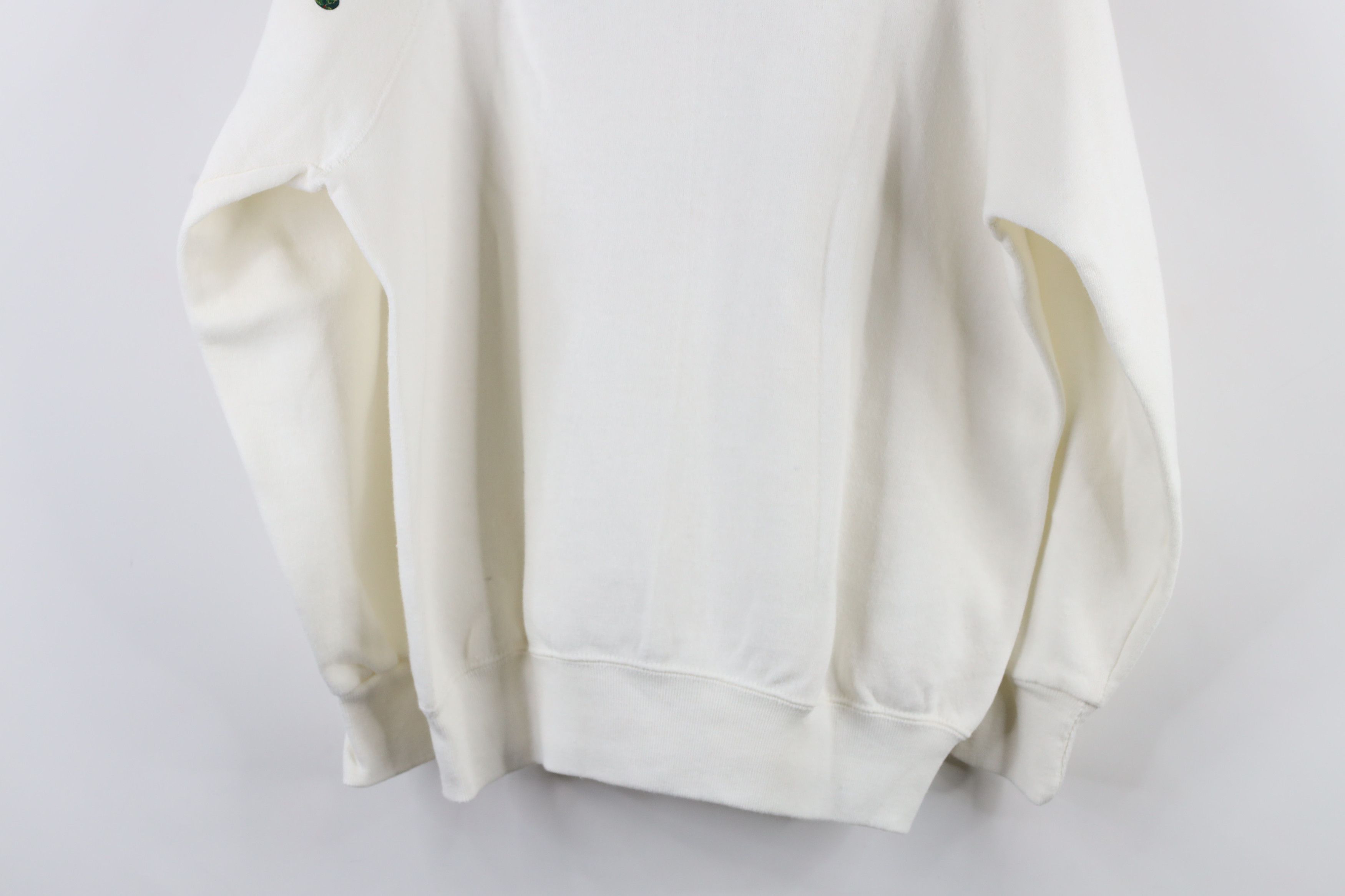 Vintage Vintage 90s Streetwear Moose Patch Sweatshirt White USA Size L / US 10 / IT 46 - 11 Thumbnail