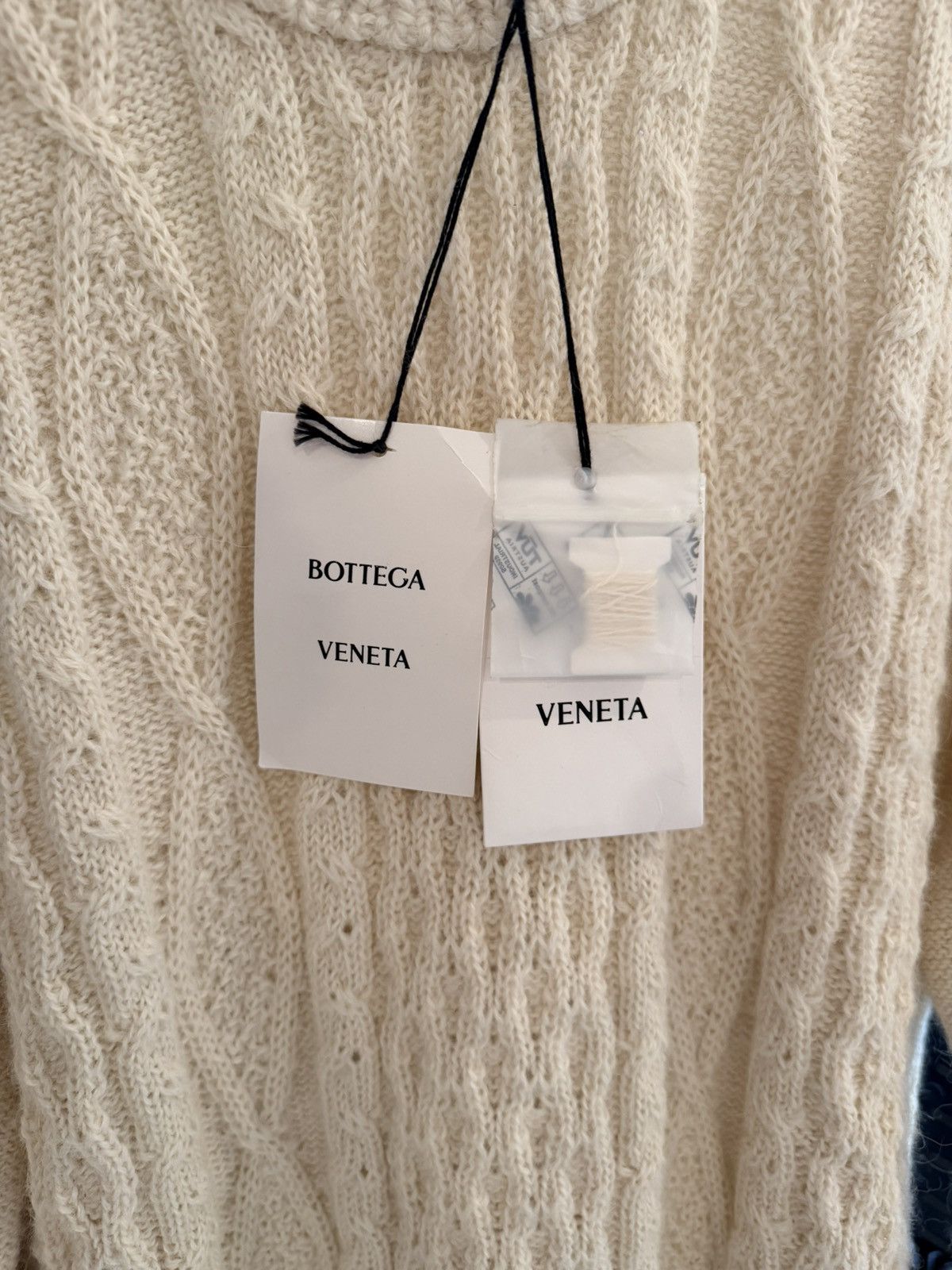 Bottega Veneta Bottega Veneta Aran Cable Knit Sweater BRAND NEW Size XXL Size US XXL / EU 58 / 5 - 4 Thumbnail