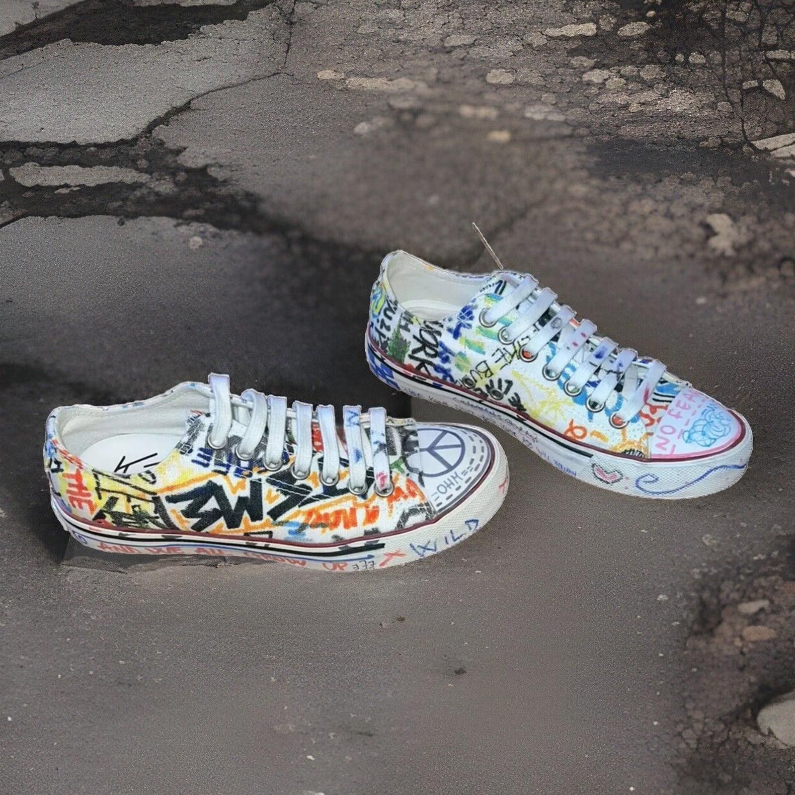 Vetements Vetements White Graffiti Low Top Sneakers Sz 35 W/ Box Size US 5 / IT 35 - 3 Thumbnail