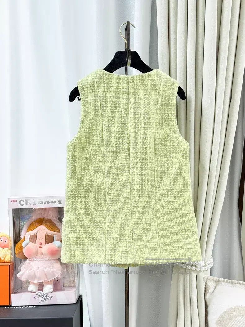 Chanel Chanel Gold buckle vest jacket Size XS / US 0-2 / IT 36-38 - 3 Thumbnail