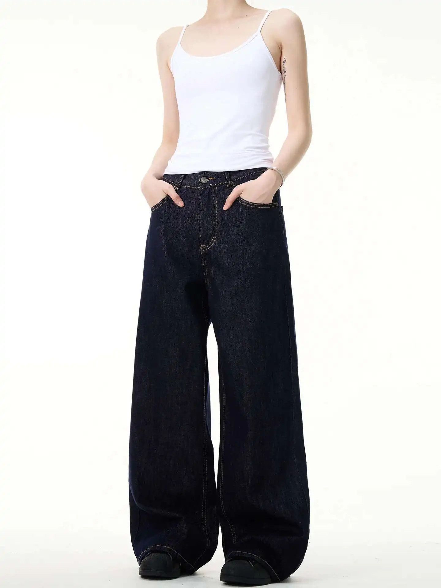 Japanese Brand Wide Jeg Dark Blue Navy Denum Jeans Size US 32 / EU 48 - 1 Thumbnail