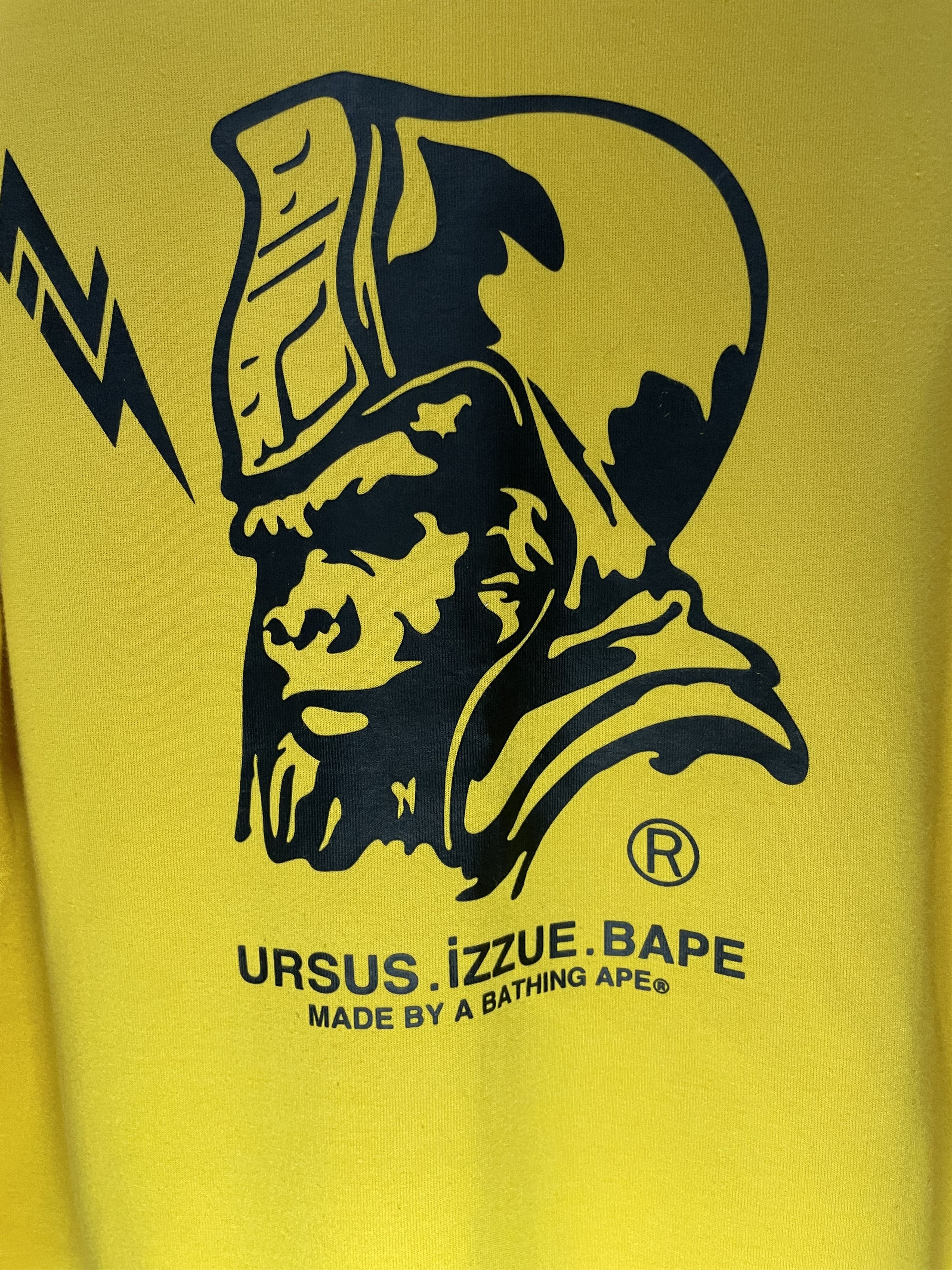 Bape Izzue x Bape General Crewneck Size US M / EU 48-50 / 2 - 9 Thumbnail