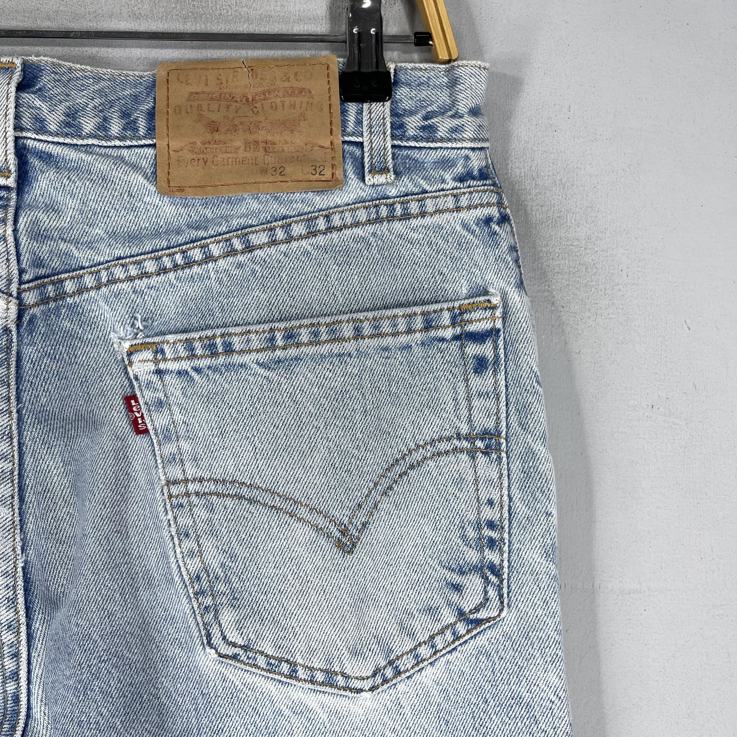 Levi's × Vintage Size 31 Vintage Levis 559 Distressed Light Wash Jeans Size US 31 - 9 Thumbnail