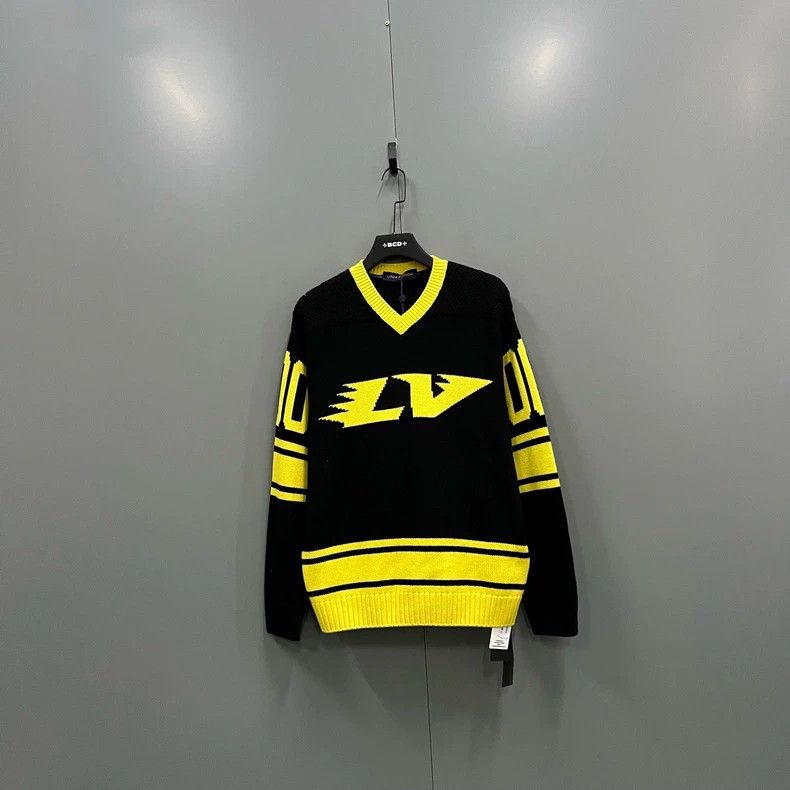 Louis Vuitton Louis Vuitton Colorblock Logo V-Neck Sweater Size US XS / EU 42 / 0 - 1 Thumbnail