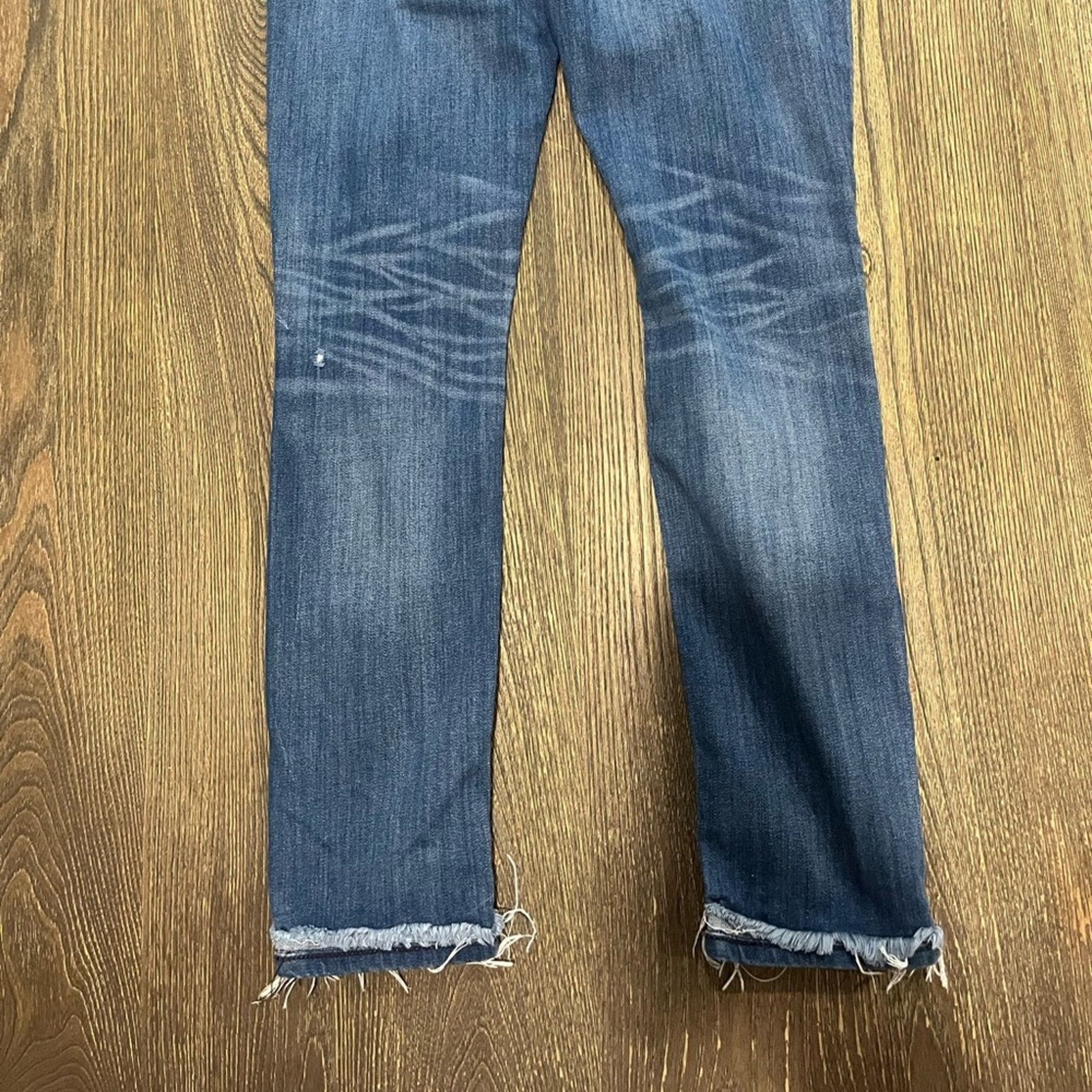 Express Express Super Skinny Jeans Mid Rise Whisker Distressed 2L Size 26" / US 2 / IT 38 - 12 Thumbnail