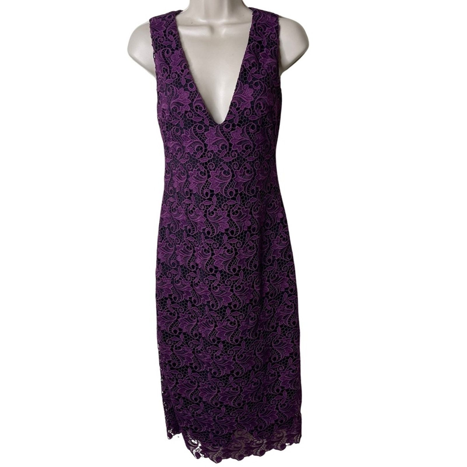 Alice + Olivia Alice + Olivia Preslee Purple Floral Lace V-neck Midi Dress Size XS / US 0-2 / IT 36-38 - 2 Thumbnail
