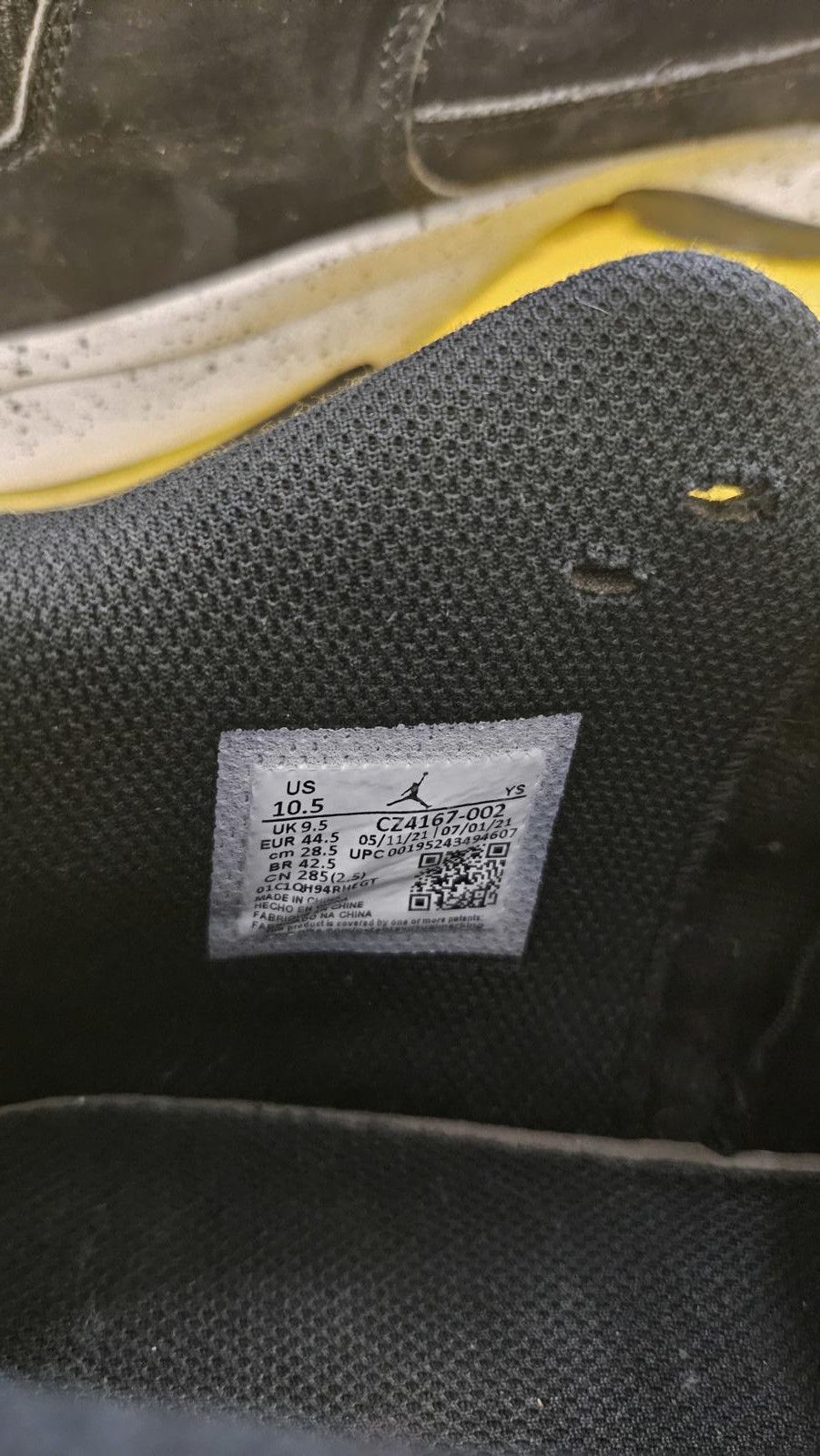 Jordan Brand Air Jordan Max Aura 3 'Black Wolf Grey' Oreo Size US 10.5 / EU 43-44 - 3 Thumbnail