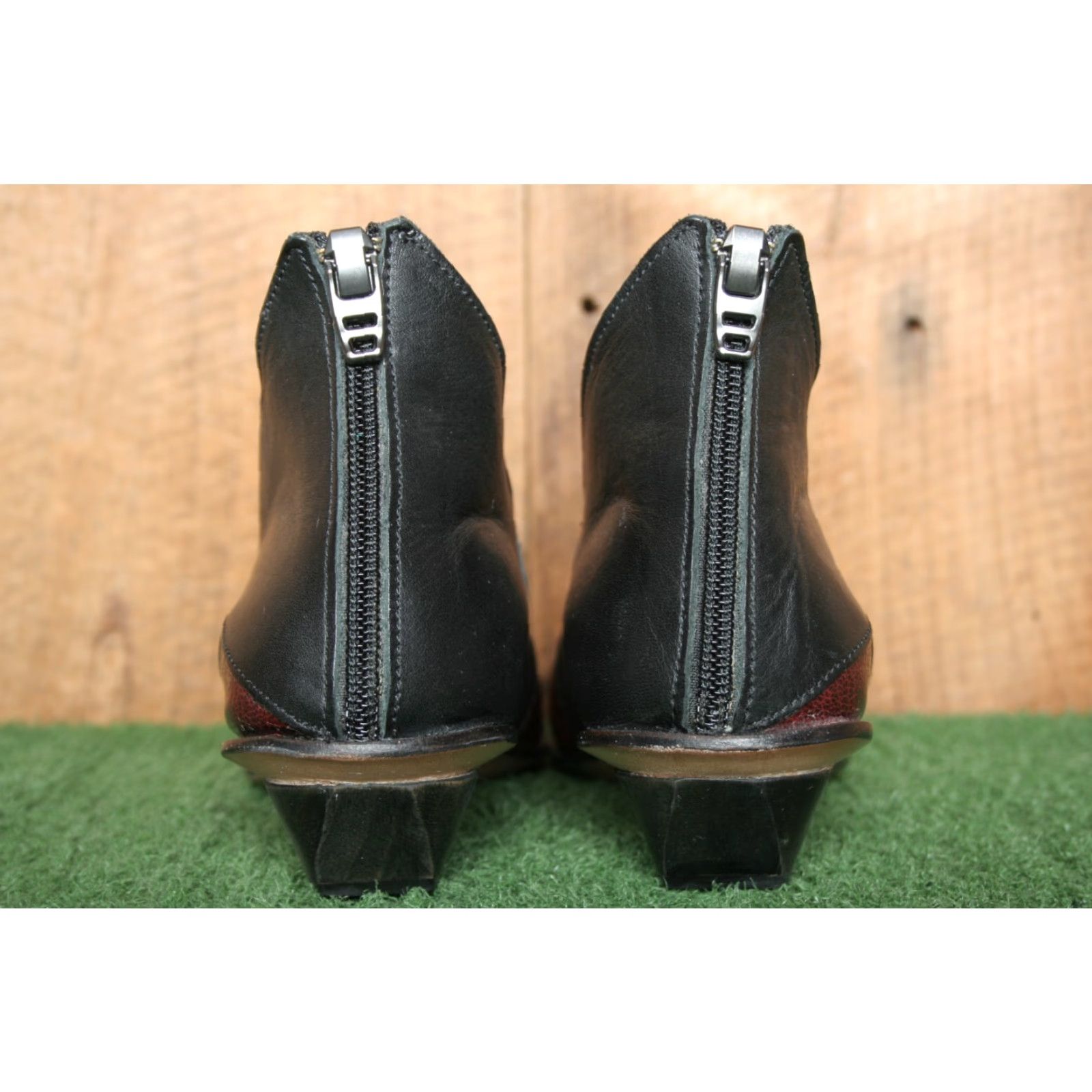 Area VINTAGE CYDWOQ Bootie Leather Black Burgundy 1" Heel Zip US 6 EUR 36 Womens Shoes Size US 6 / IT 36 - 5 Thumbnail