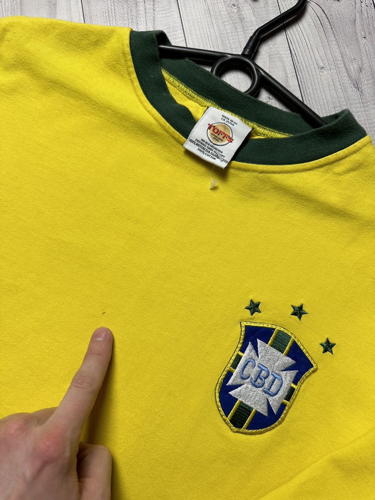Vintage Vintage Brazil soccer jersey long sleeve retro Brasil size L Size US L / EU 52-54 / 3 - 3 Thumbnail