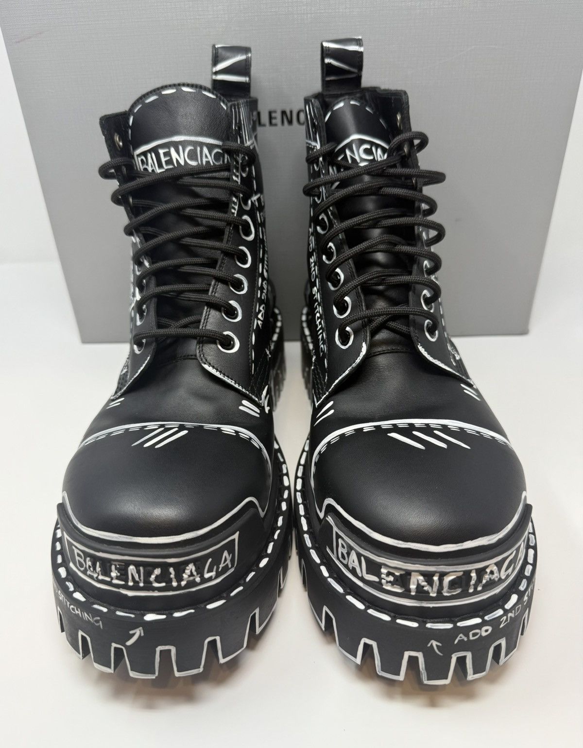 Balenciaga Balenciaga Strike Lace Up Graffiti Boots Size US 9 / EU 42 - 2 Thumbnail