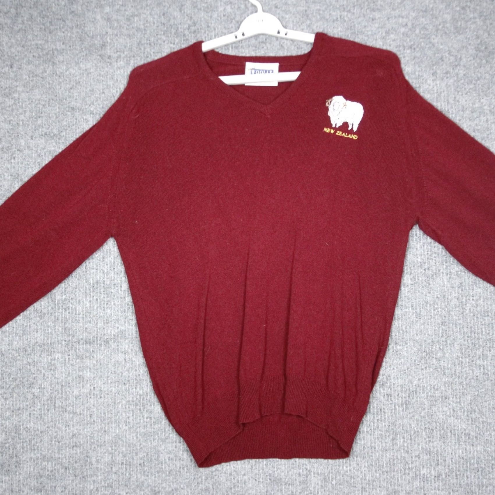 Vintage Woolly Jumpers Sweater Mens L Red V-Neck Knit Pullover Merino Wool Embroidered Sheep NZ Designed Vintage: No Size US L / EU 52-54 / 3 - 2 Thumbnail