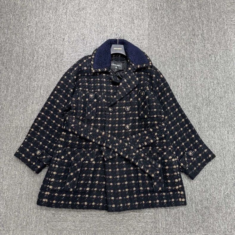 Chanel Chanel Black gold plaid tweed coat Size XS / US 0-2 / IT 36-38 - 1 Thumbnail