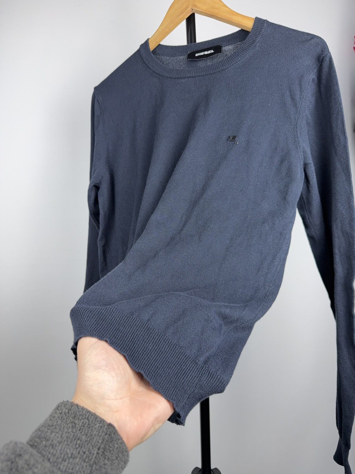 Diesel Luxury 00s Diesel Knit Sweater Navy Minimal Logo Crewneck Size US M / EU 48-50 / 2 - 10 Thumbnail