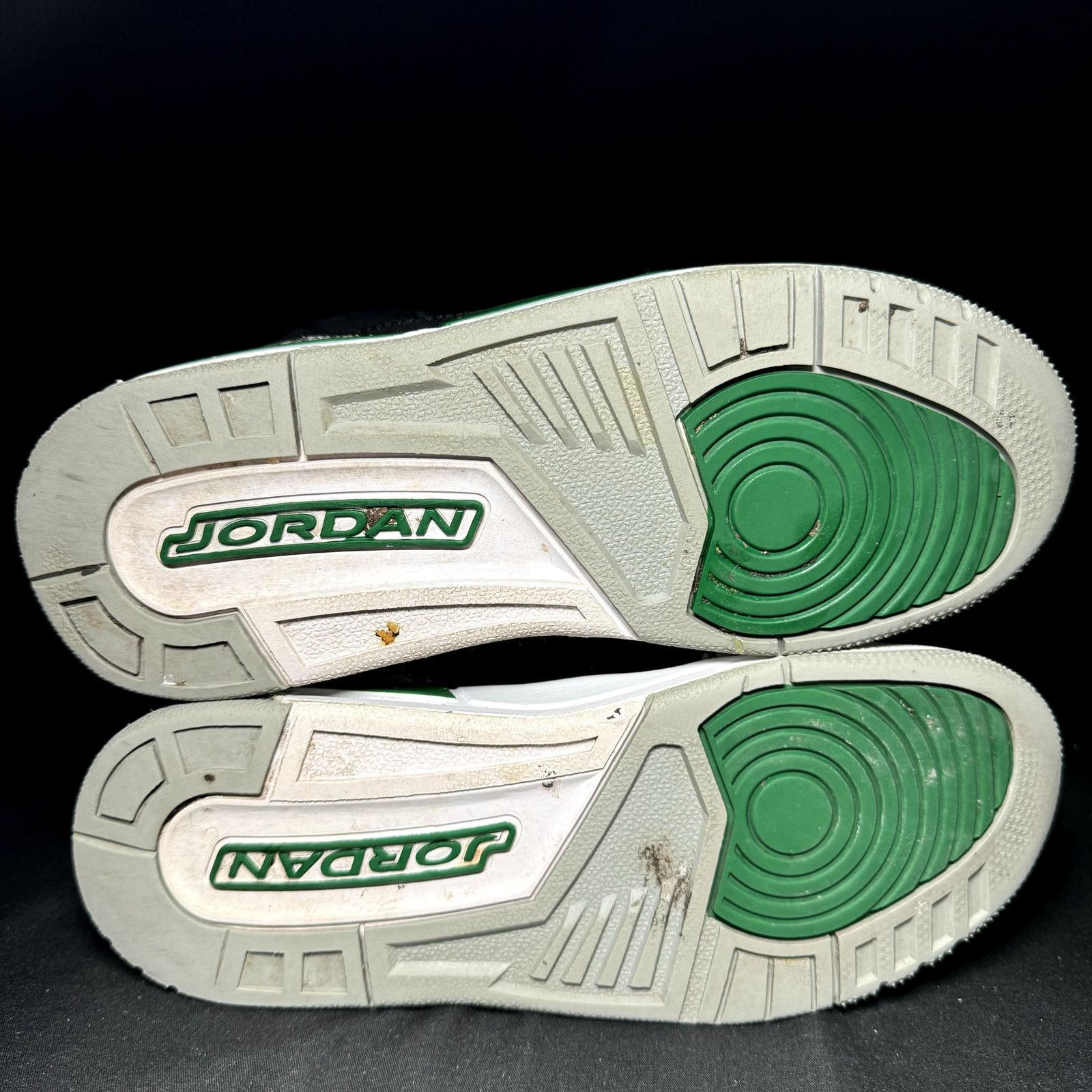 Jordan Brand × Nike Size 5 - Nike Air Jordan 3 Retro GS Pine Green 2021 Shoes Size US 5 / EU 37 - 6 Thumbnail