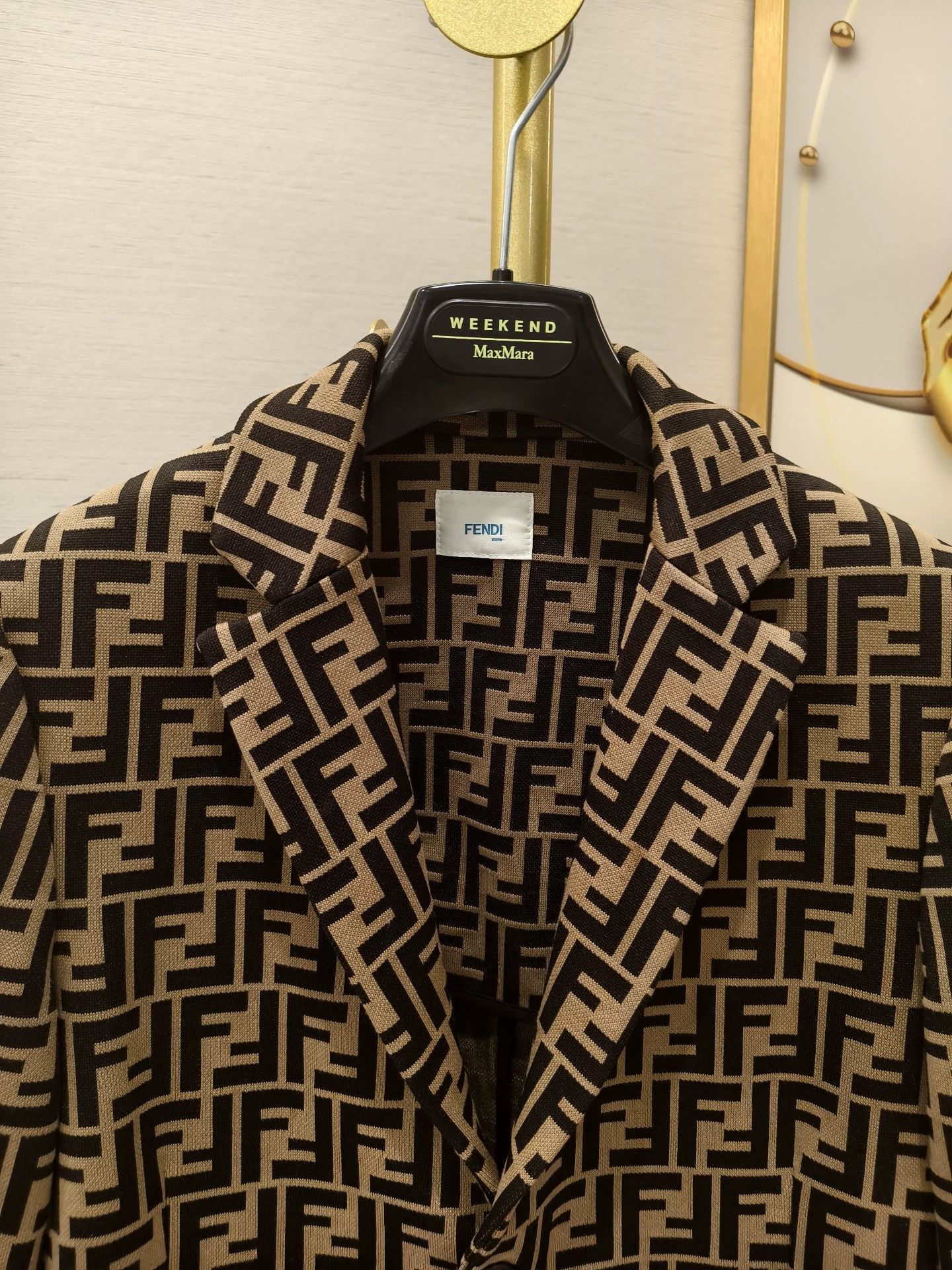 Fendi Fendi FF Logo Jacket Big Kids 12+ 110lbs Worn Twice Size XXS / US 00 / IT 34 - 3 Thumbnail
