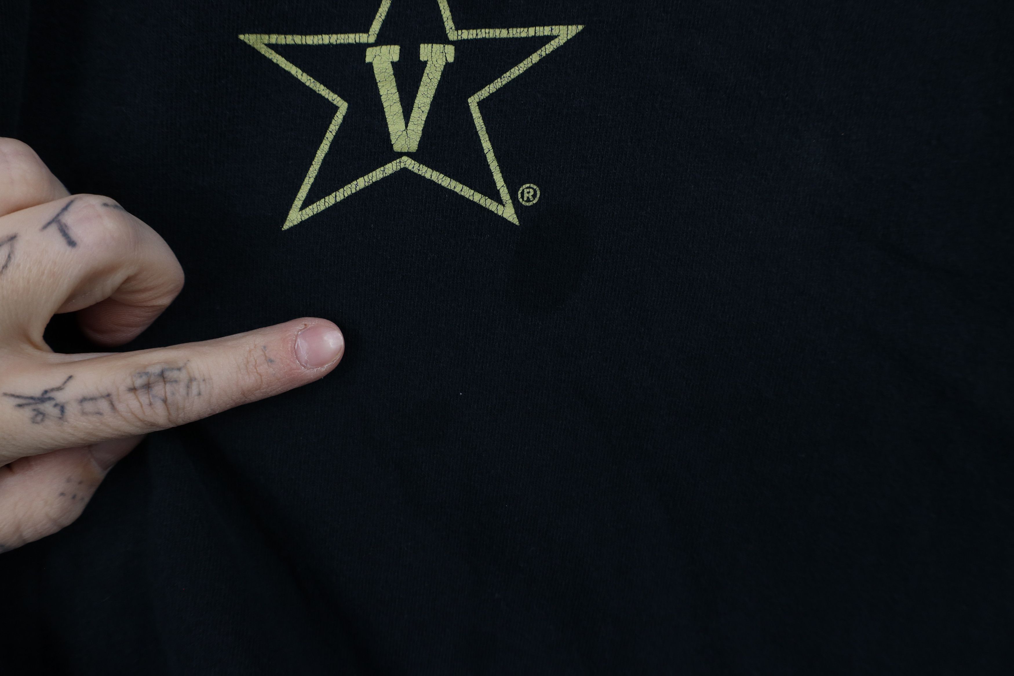 Vintage Vintage Vanderbilt University Baseball Long Sleeve T-Shirt Size US L / EU 52-54 / 3 - 5 Thumbnail