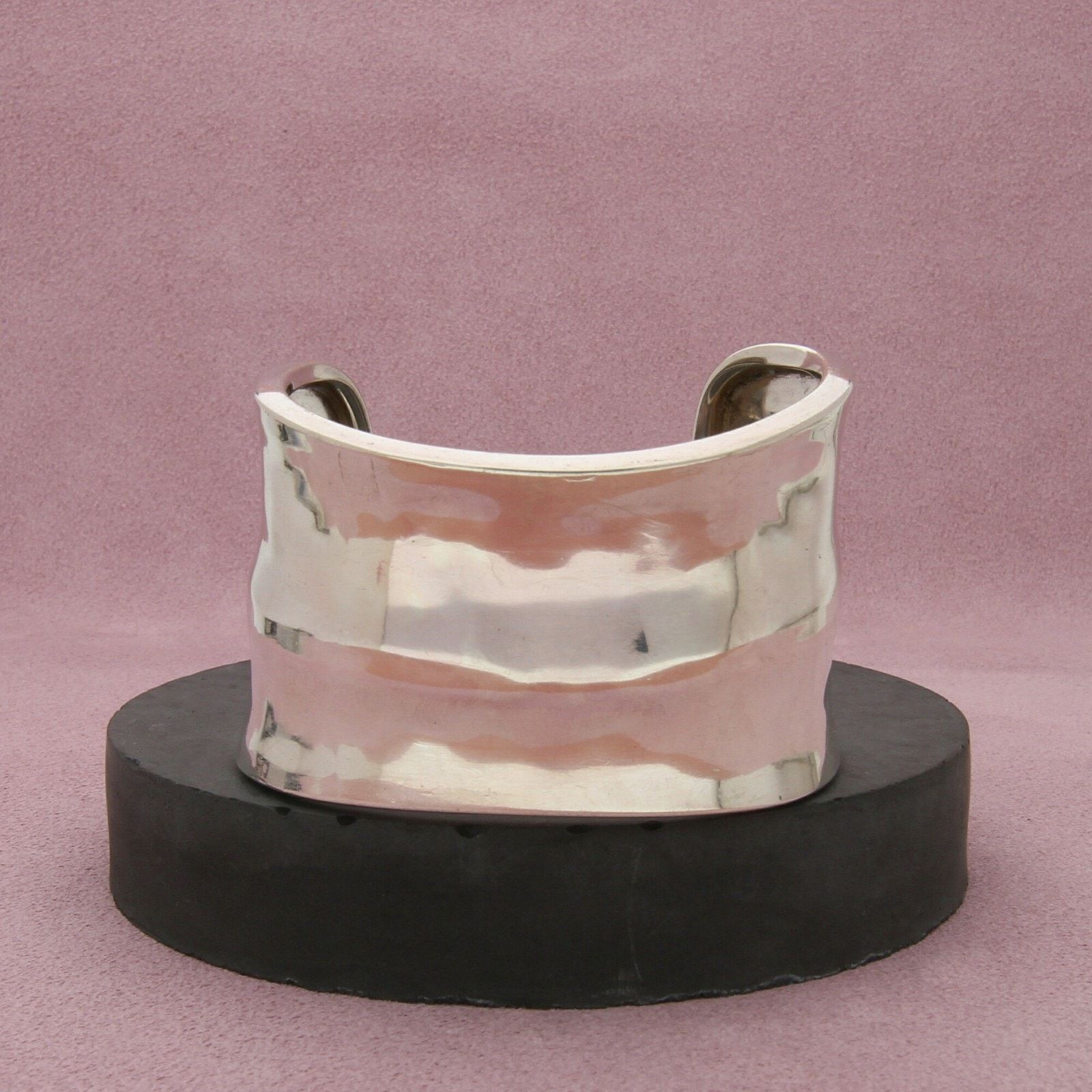 Sterling Silver sterling silver vintage concave cuff bracelet size 6in Size ONE SIZE - 1 Thumbnail