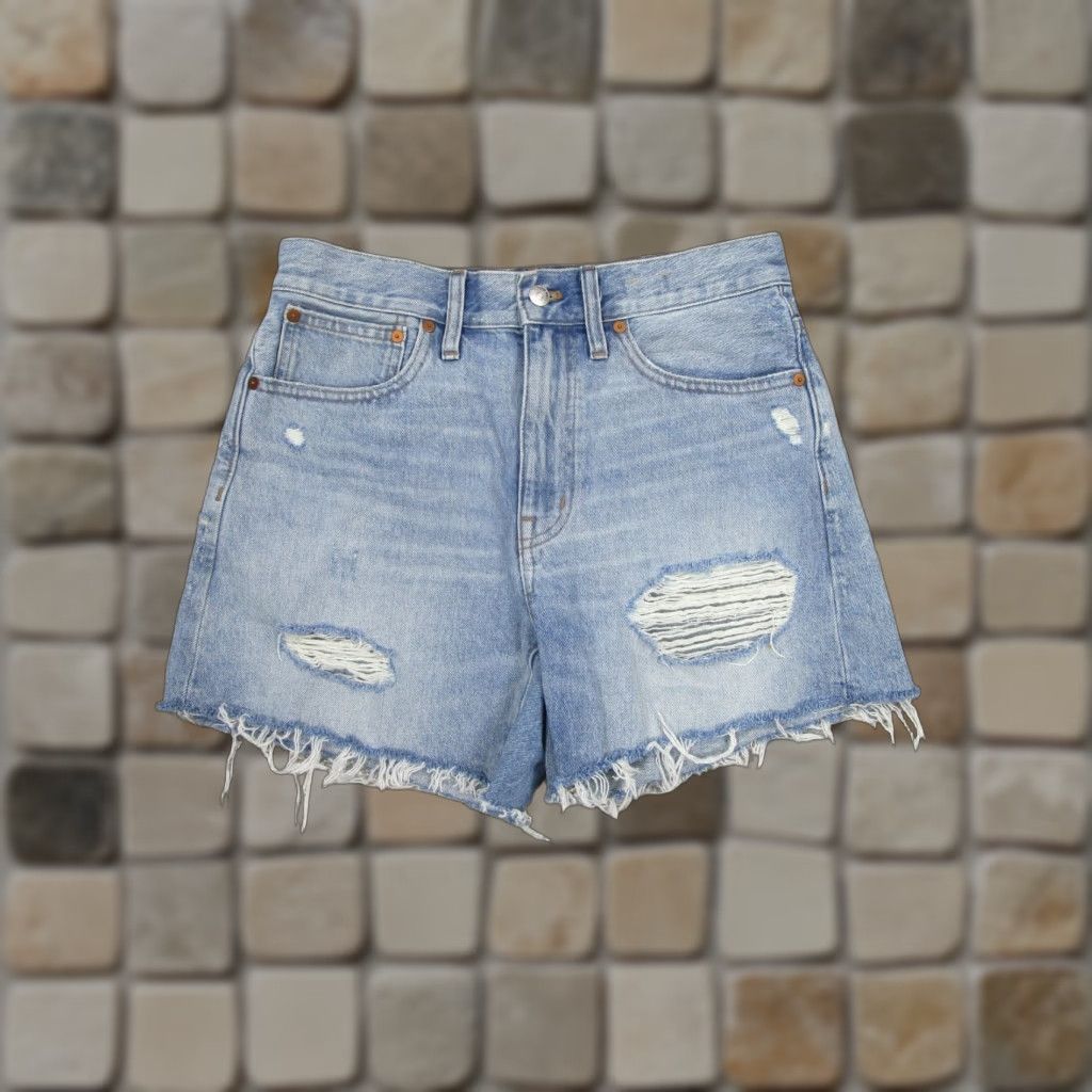 Madewell Madewell Shorts Womens 27 Relaxed Mid Length Light Wash Denim Distressed Shirt? Size 27" / US 4 / IT 40 - 1 Thumbnail