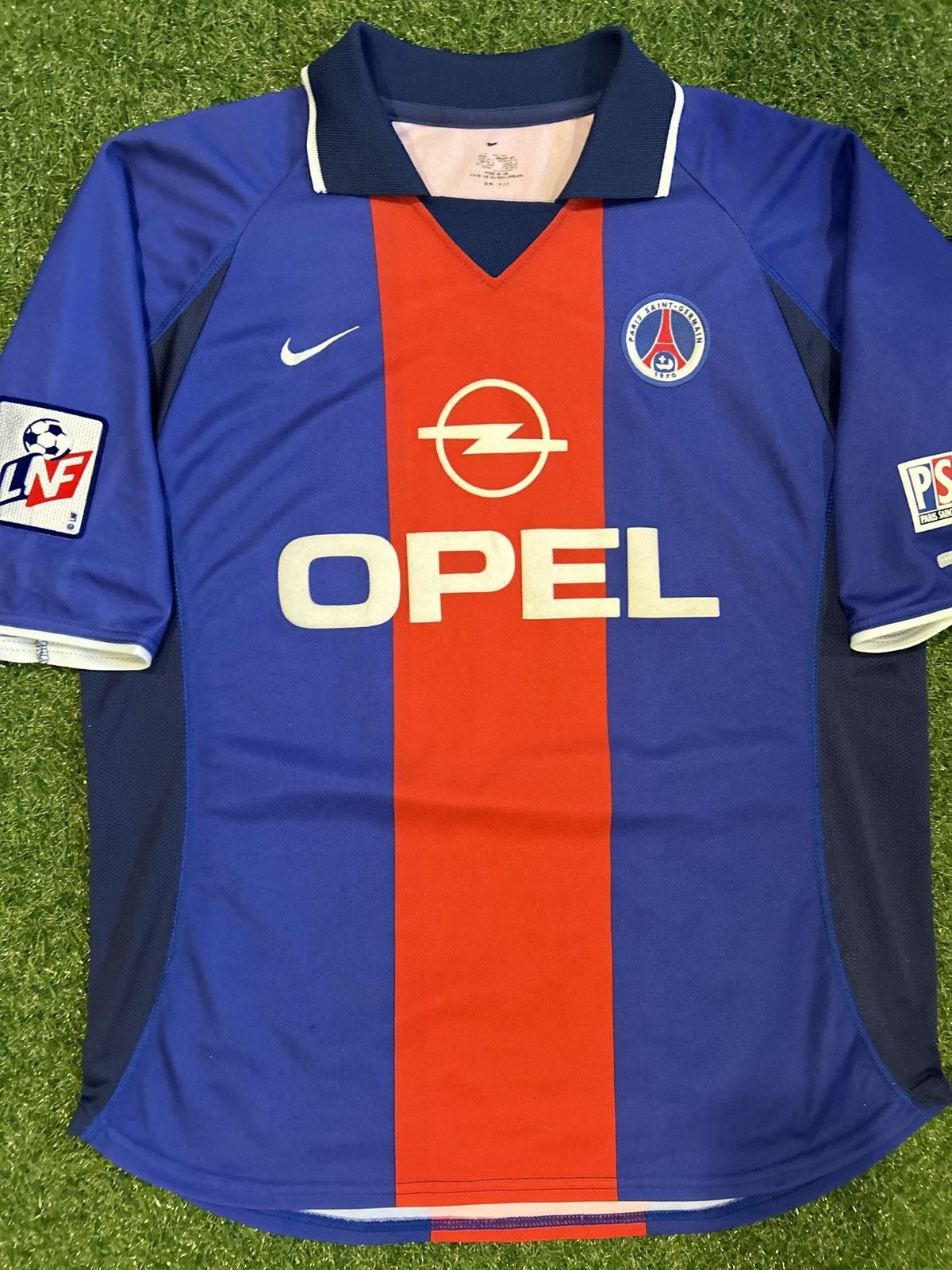 Nike × Vintage 00/01 Paris Saint Germain Okocha Home Shirt Size US L / EU 52-54 / 3 - 2 Thumbnail