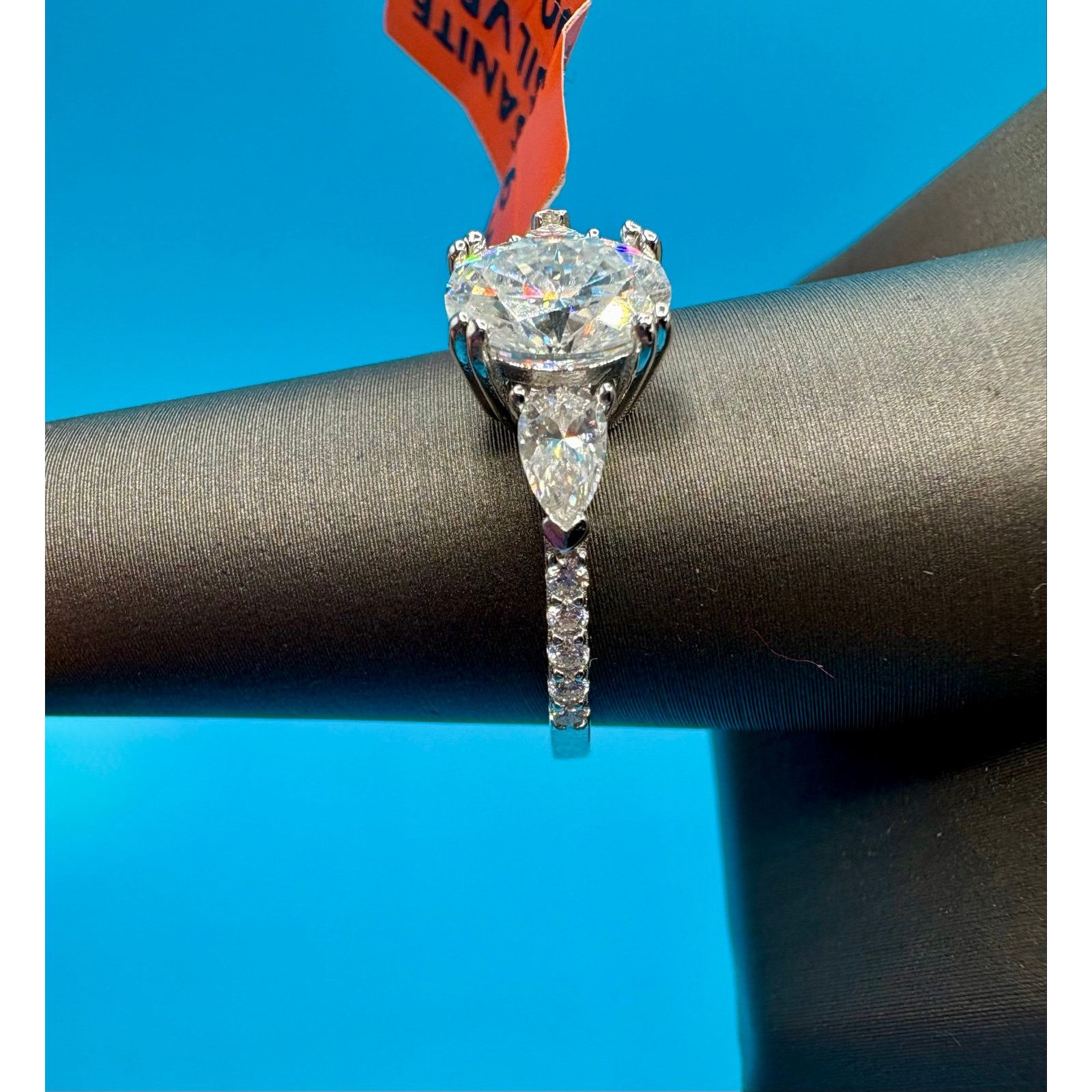 Jewelry NWT Sz. 8 (7.75) - 2.0ct Moissanite 925 Sterling 3 Stoned Size ONE SIZE - 3 Thumbnail