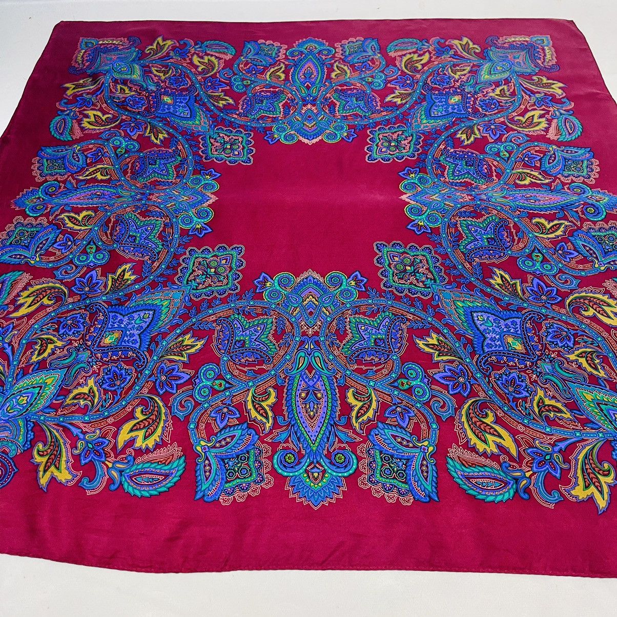 Jean-Louis Scherrer × Vintage JEAN LOUIS SCHERRER SILK SCARF Size ONE SIZE - 4 Thumbnail