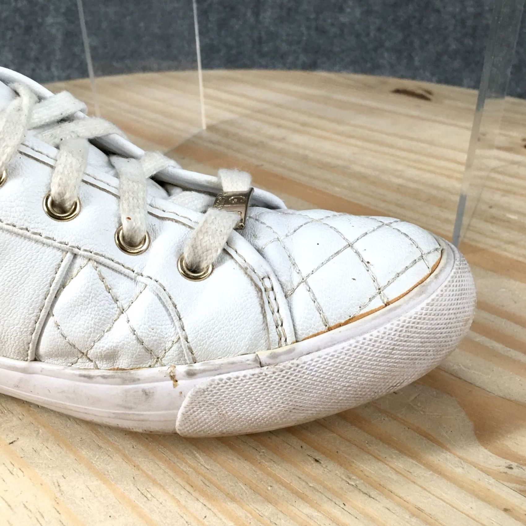 Guess G by GUESS Adie Quilted Low Top Sneakers Womens 7.5 M White Faux Leather Sneaker Shoes Casual Size M / US 6-8 / IT 42-44 - 7 Thumbnail