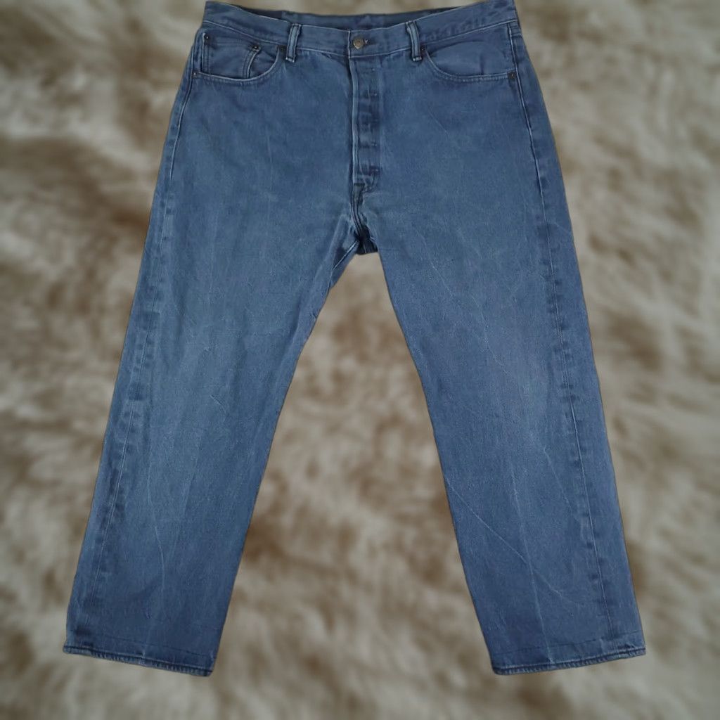 Levi's VINTAGE Levi's 501 Jeans Mens Size 36x28 Cotton Denim Straight Leg Button Fly Classic Blue Size US 36 / EU 52 - 1 Thumbnail
