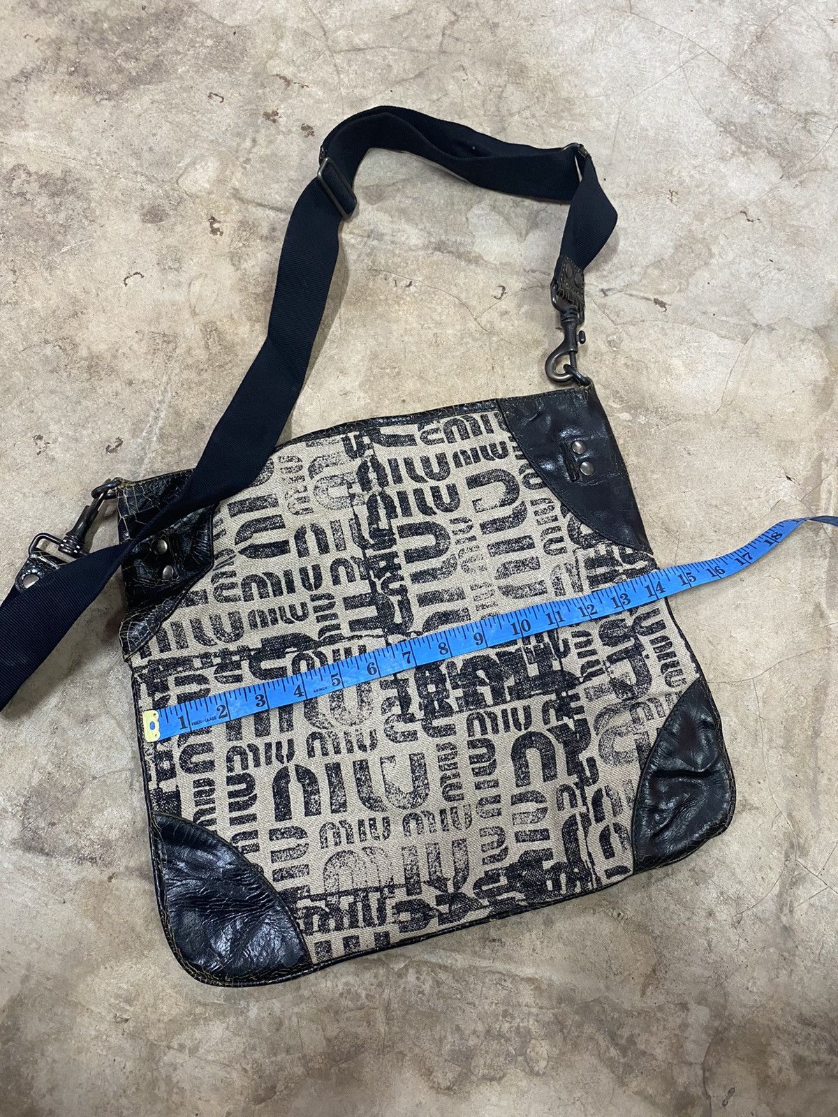 Miu Miu MIU MIU TWIGGY WHITE AND BLACK LOGO PRINT CROSSBODY BAG Size ONE SIZE - 8 Thumbnail