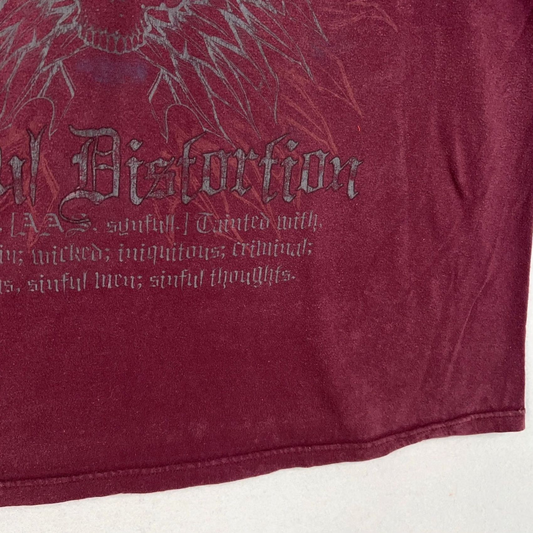 Vintage Hybrid Tees Shirt Mens Large Sinful Distortion Skull Wings Graphic Cyber Goth Red Short Sleeve Crew Neck T-Shirt Mens Size US L / EU 52-54 / 3 - 5 Thumbnail