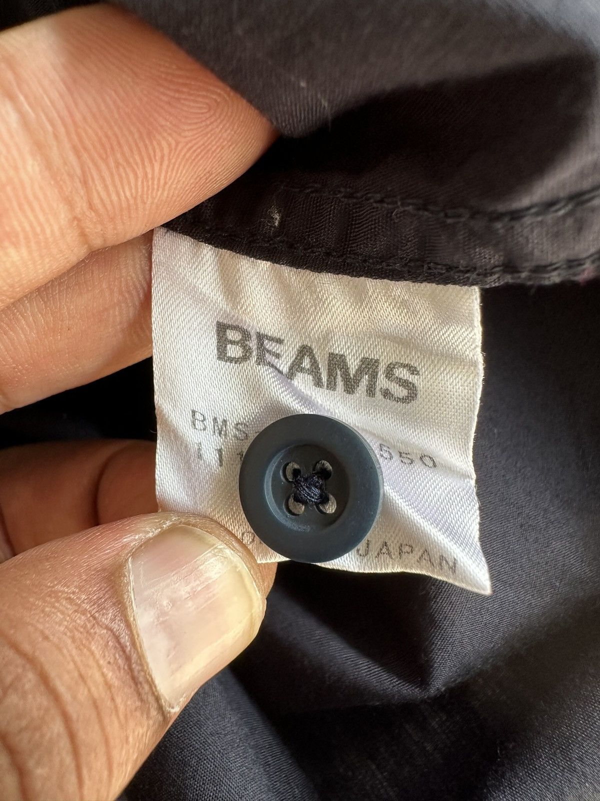 Beams Japan Y2k BEAMS layer cut snap button Size US L / EU 52-54 / 3 - 6 Thumbnail