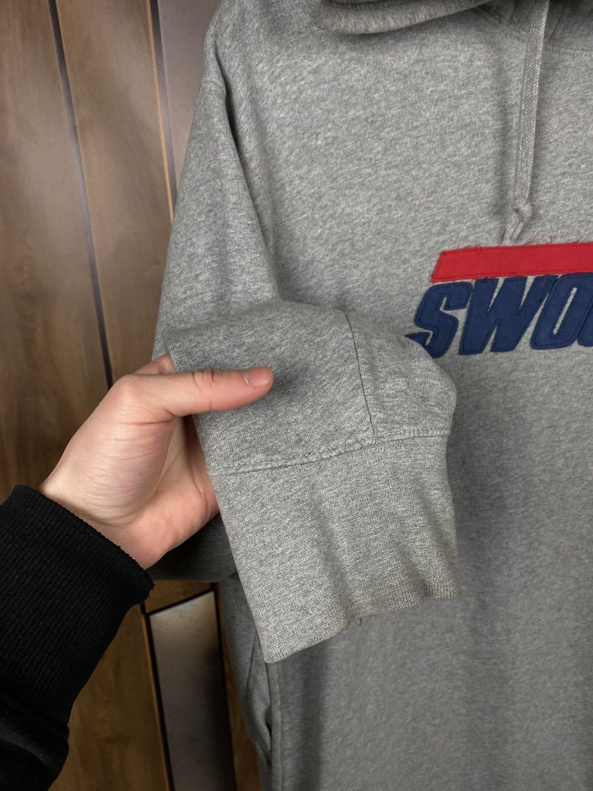 Nike 🔥Vintage Hoodie Nike NSW Swoosh Big Logo Tee🔥 Size US L / EU 52-54 / 3 - 3 Thumbnail