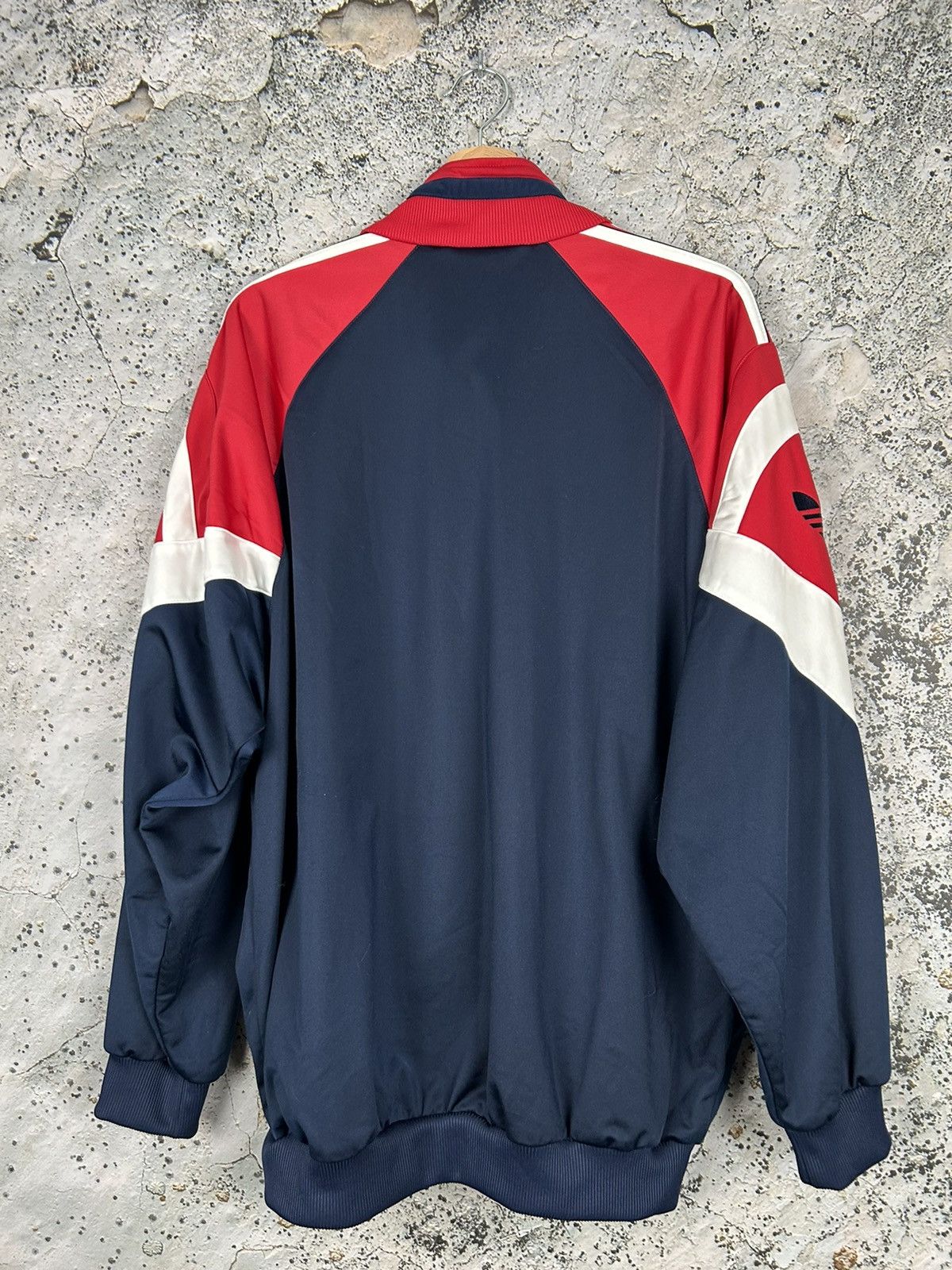 Adidas Vintage Adidas 90s Nylon Light Jacket Sportswear Size US L / EU 52-54 / 3 - 5 Thumbnail