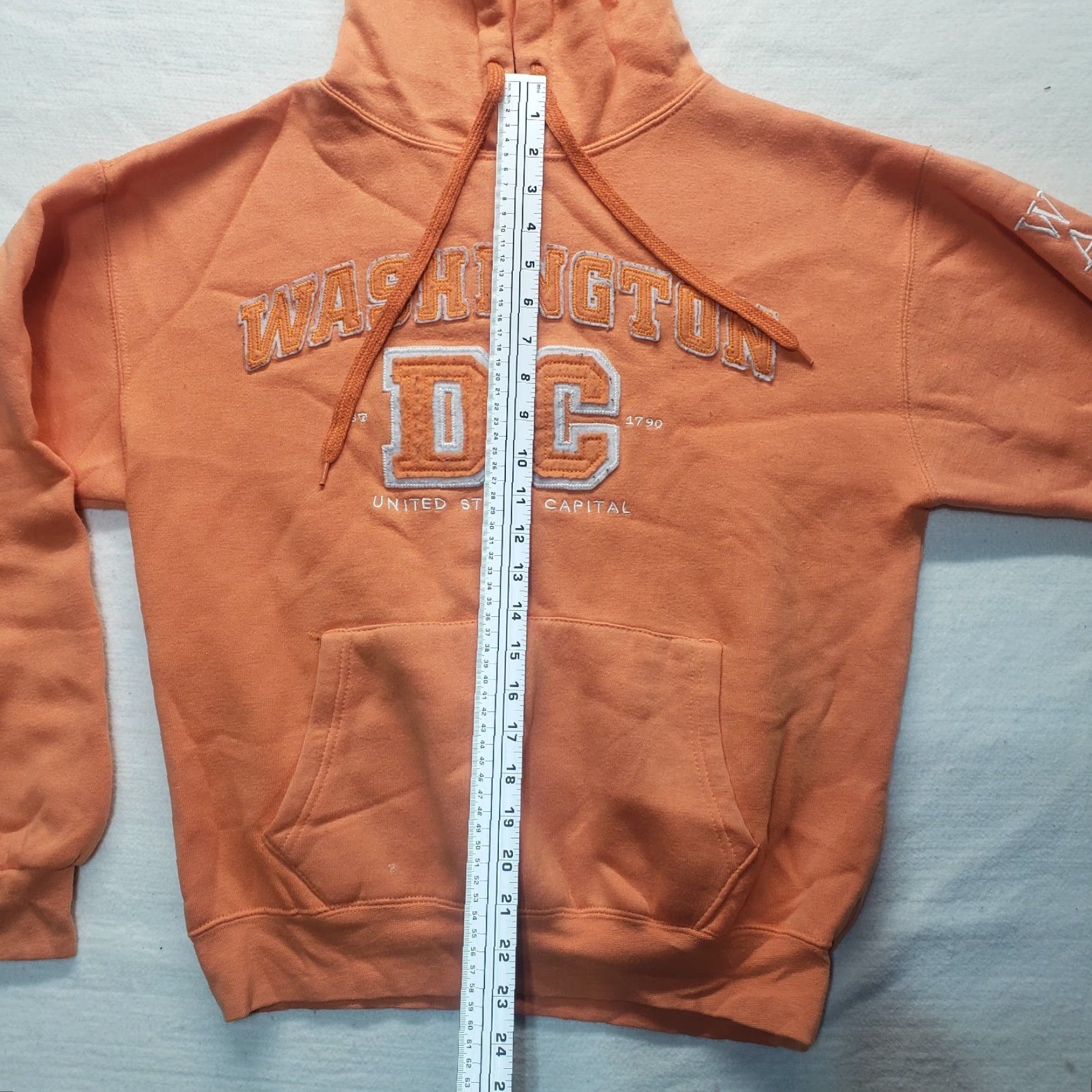 Logo 7 DC Hoodies Pullover Adult L Orange Logo Shirt Size US L / EU 52-54 / 3 - 6 Thumbnail