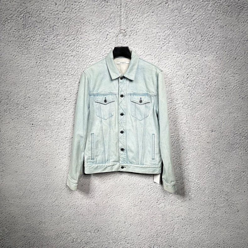 Givenchy Givenchy Ice Blue Denim Jacket with Back Letter Logo Size US L / EU 52-54 / 3 - 1 Thumbnail