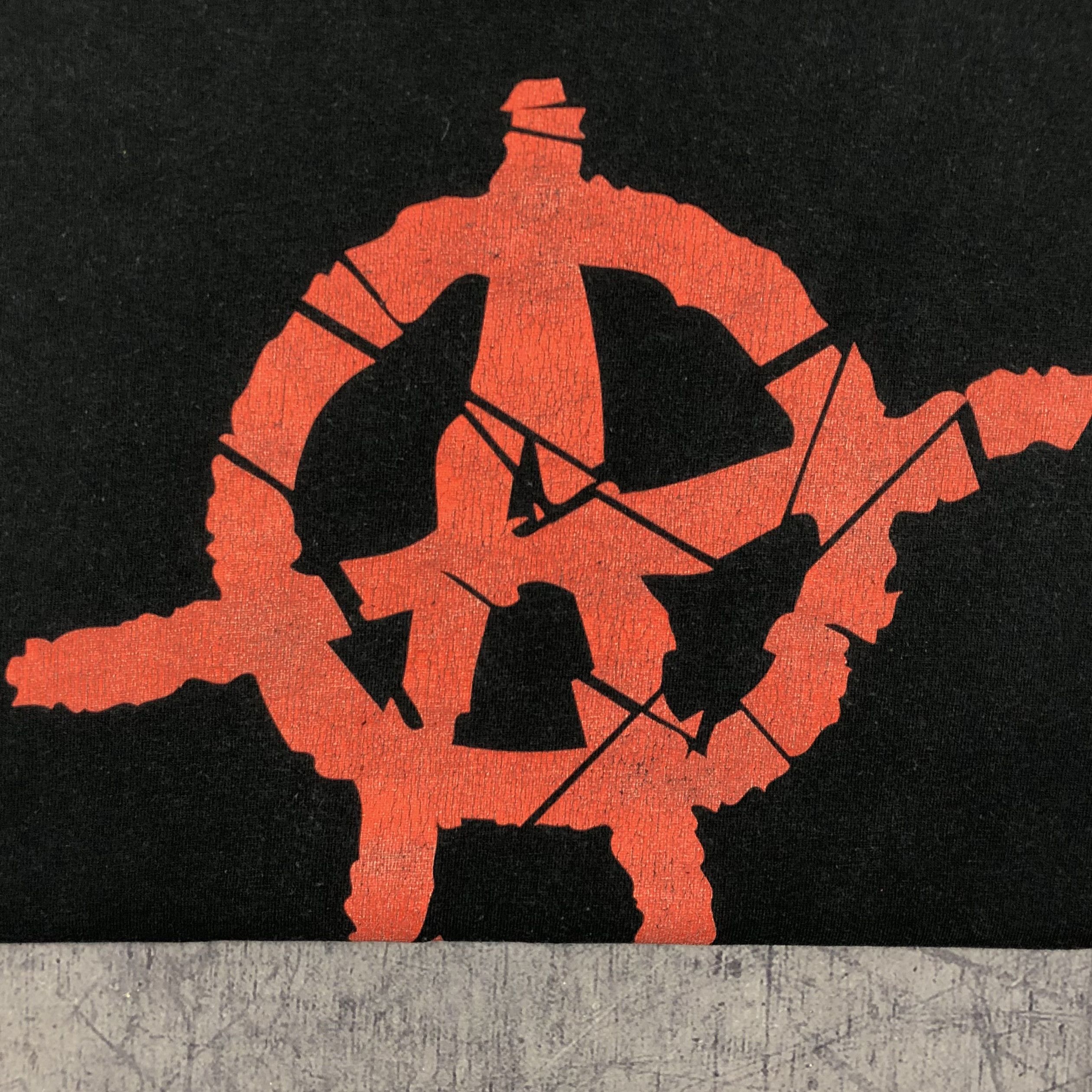 Vintage Y2K Punk Not Dead Skulls Anarchy Pentagram Tee Size US M / EU 48-50 / 2 - 4 Thumbnail