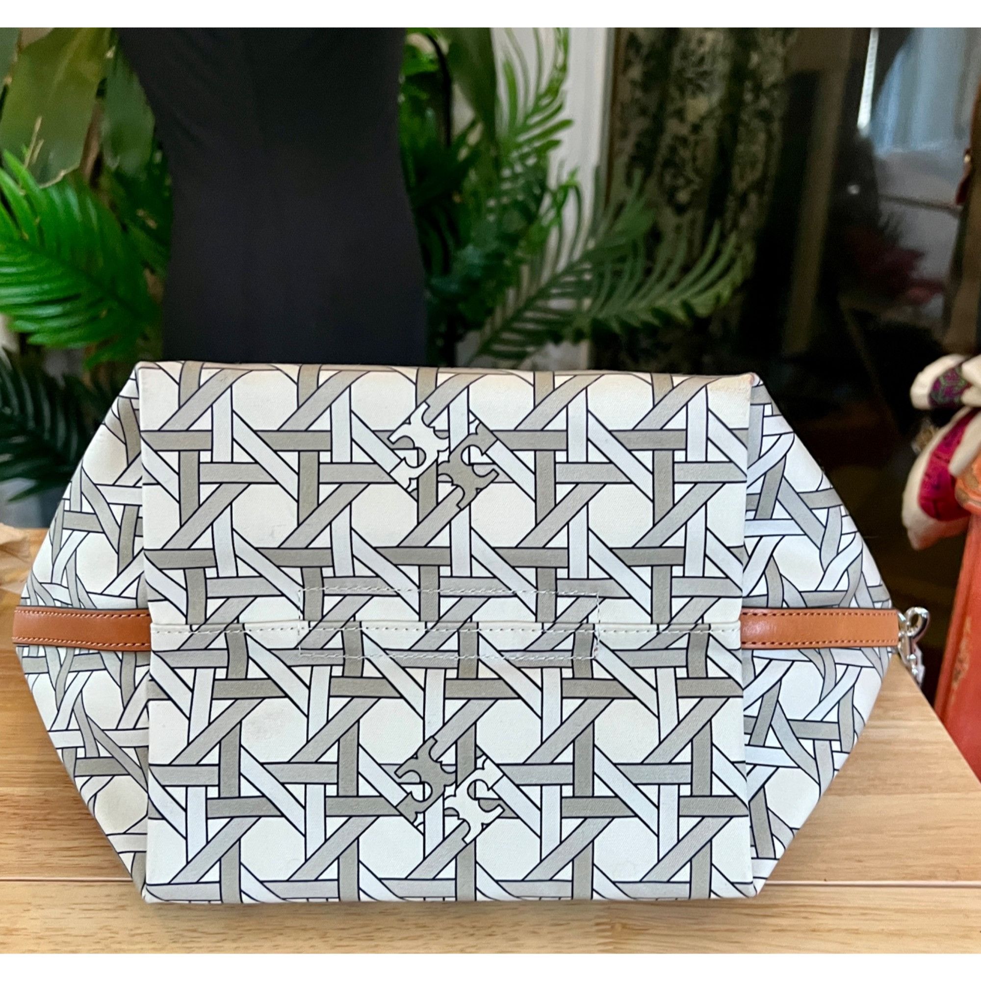 Tory Burch NWT! Tory Burch Nylon Basket Weave Handbag Size ONE SIZE - 7 Thumbnail