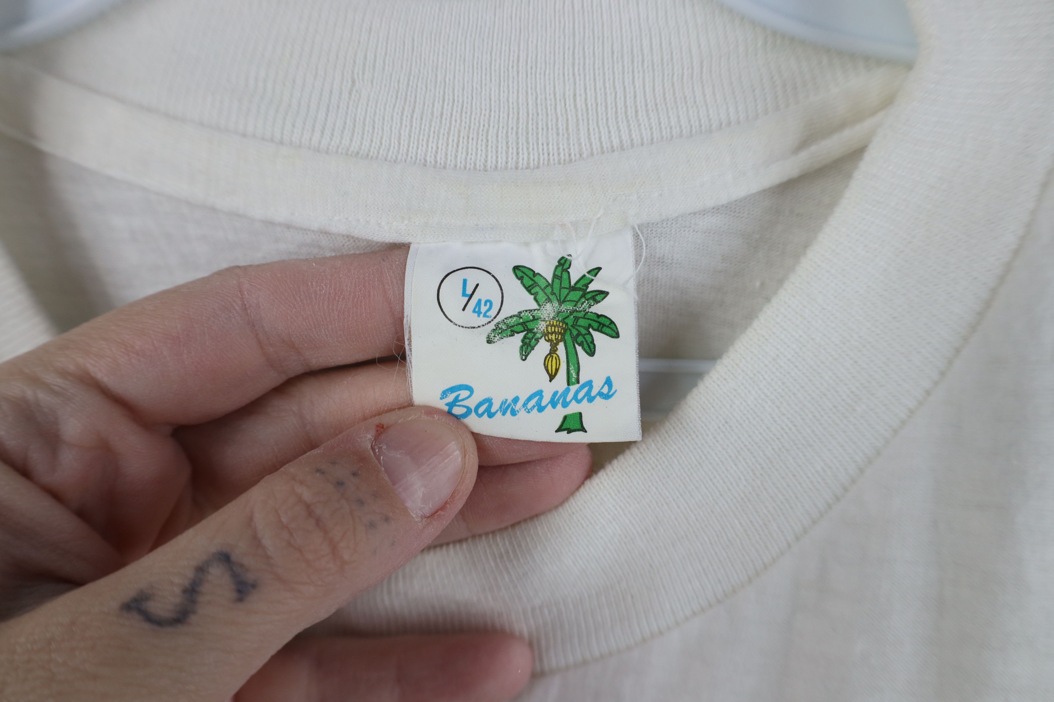 Vintage Vintage 70s 80s Streetwear Sun Divers Bahamas T-Shirt White Size L / US 10 / IT 46 - 8 Thumbnail