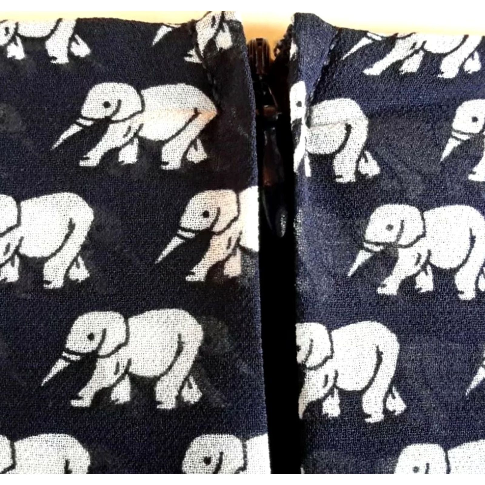 Vintage VINTAGE? No. (Skip) CAbi Womens Parade Blouse top navy blue elephant print style # 5345 size Small Size S / US 4 / IT 40 - 4 Thumbnail
