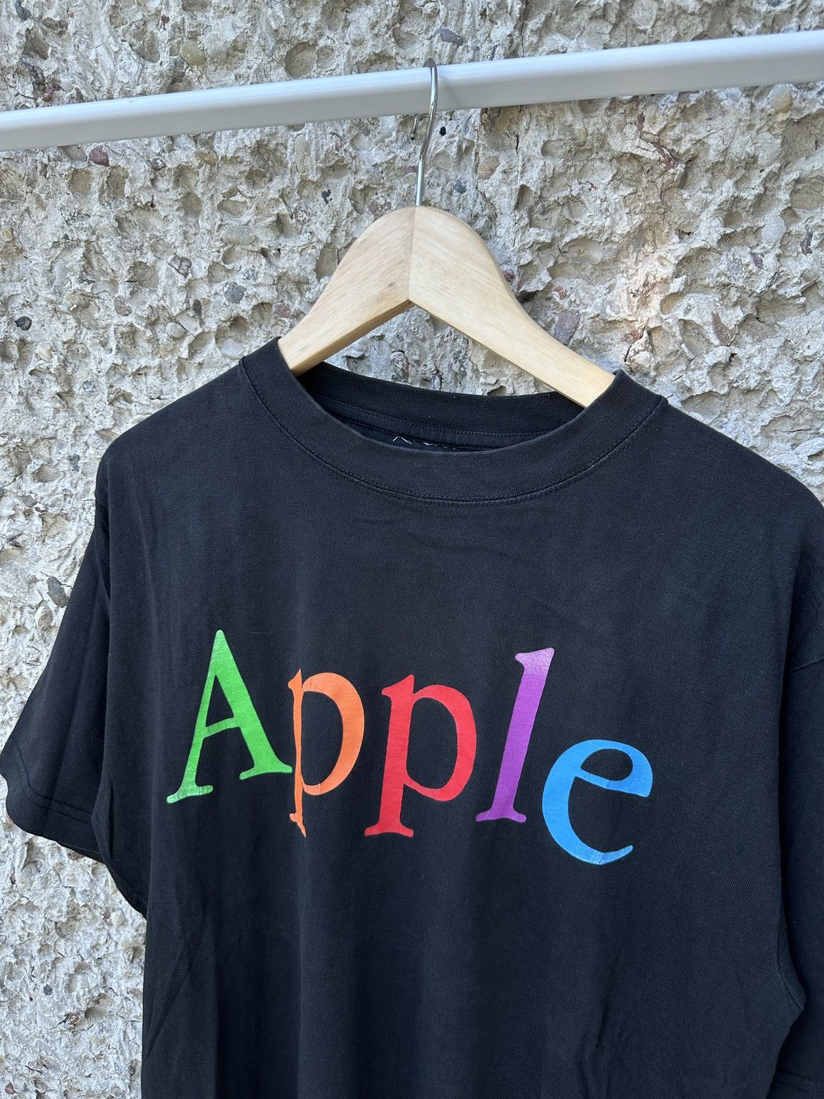 Vintage Vintage Apple big logo 2000s 90s tee T-shirt Size US L / EU 52-54 / 3 - 2 Thumbnail