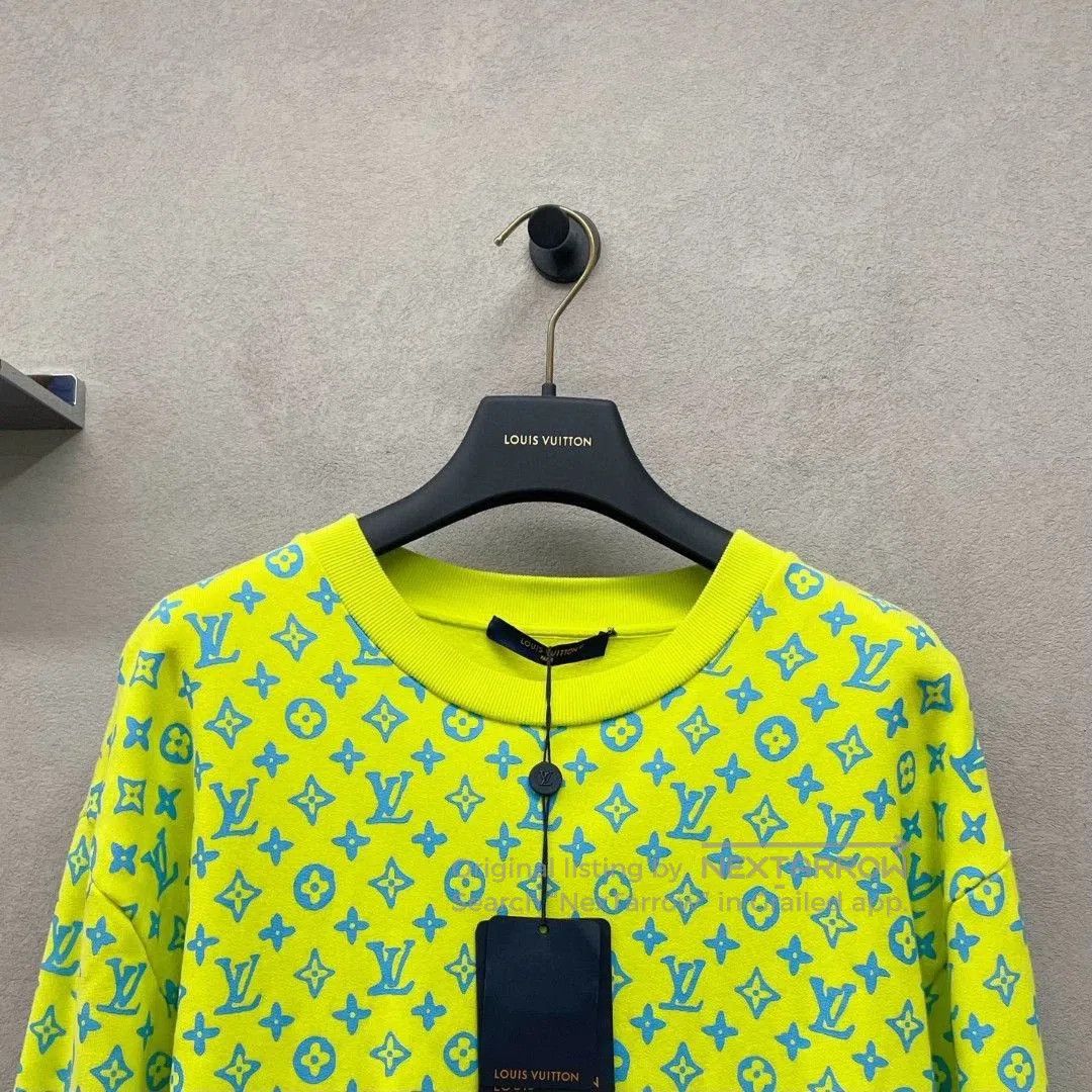 Louis Vuitton fluorescent green logo sweatshirt by LV. Size US L / EU 52-54 / 3 - 4 Thumbnail