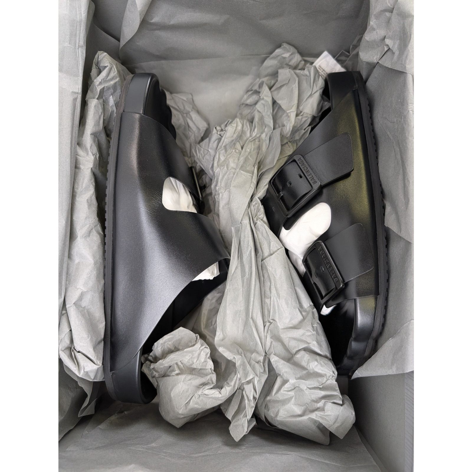 Balenciaga o1rshd1 Matt Calfskin Sunday Sandal Slippers in Black Size US 9 / EU 42 - 16 Thumbnail