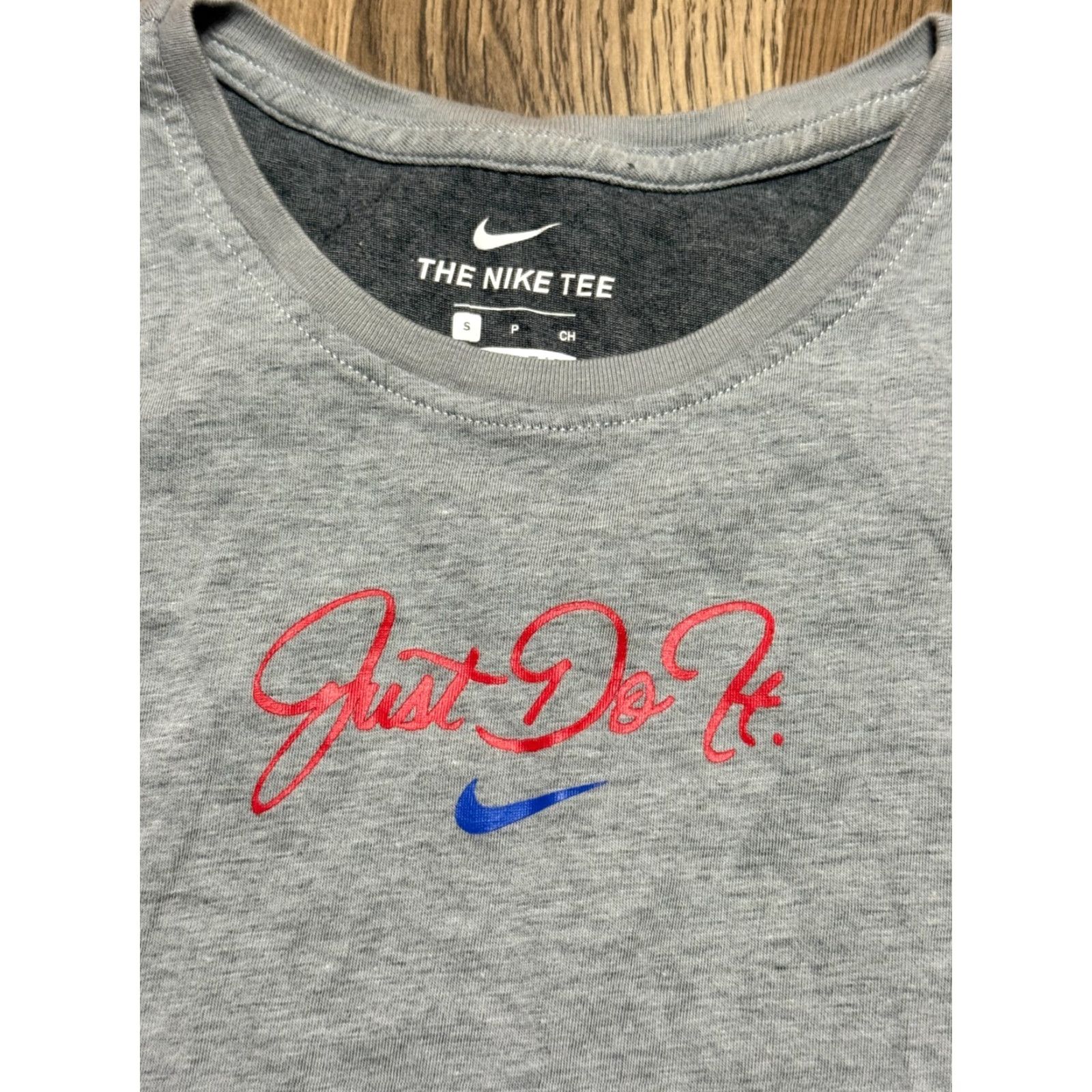 Nike Nike Tank Women Small Gray Athletic Wear Just do It Size S / US 4 / IT 40 - 2 Thumbnail