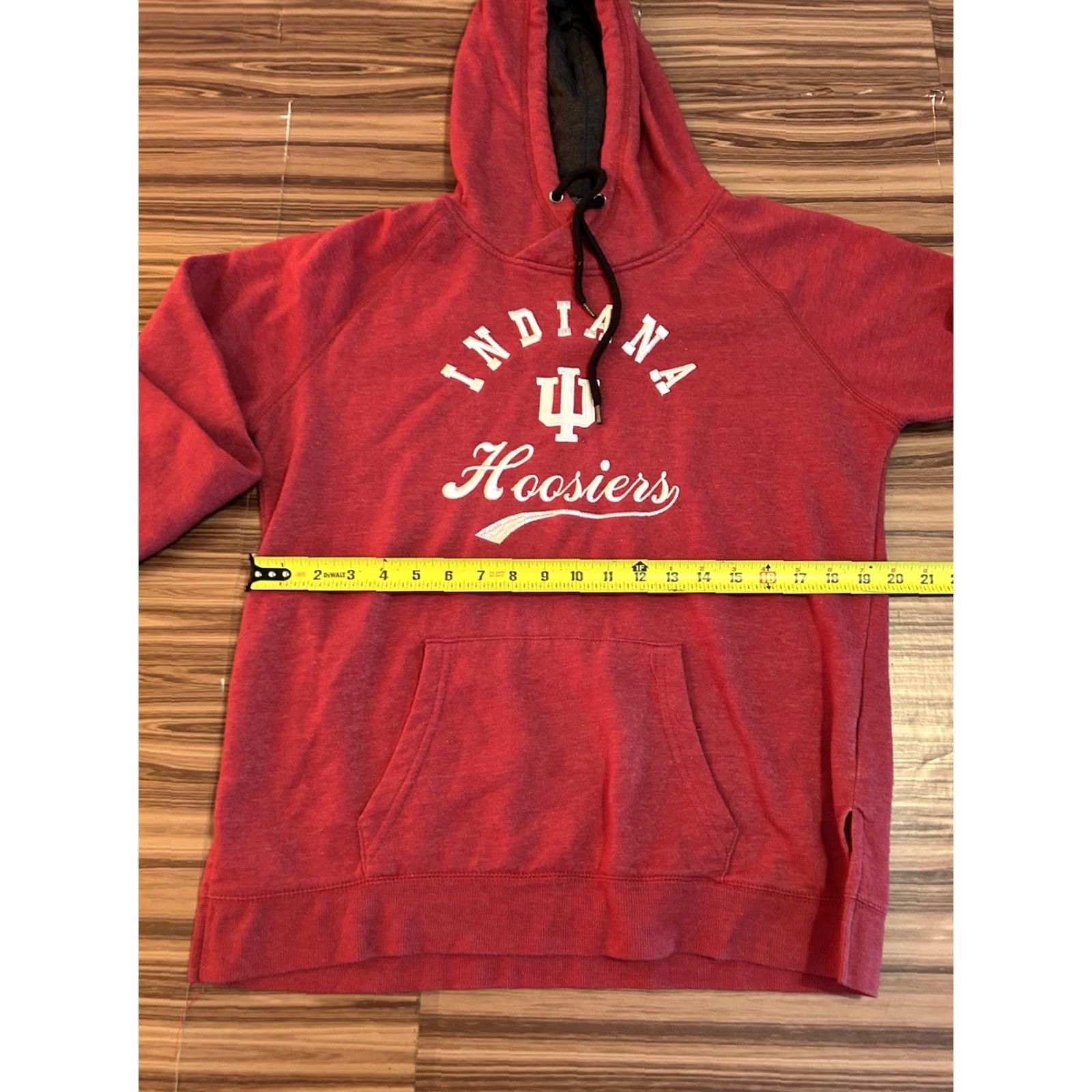 Champion VINTAGE? No. Womens Champion Hoodie Pullover Large Red Activewear Womens Hoodie Large Red Champion Pullover Hoodie Womens Size L / US 10 / IT 46 - 3 Thumbnail